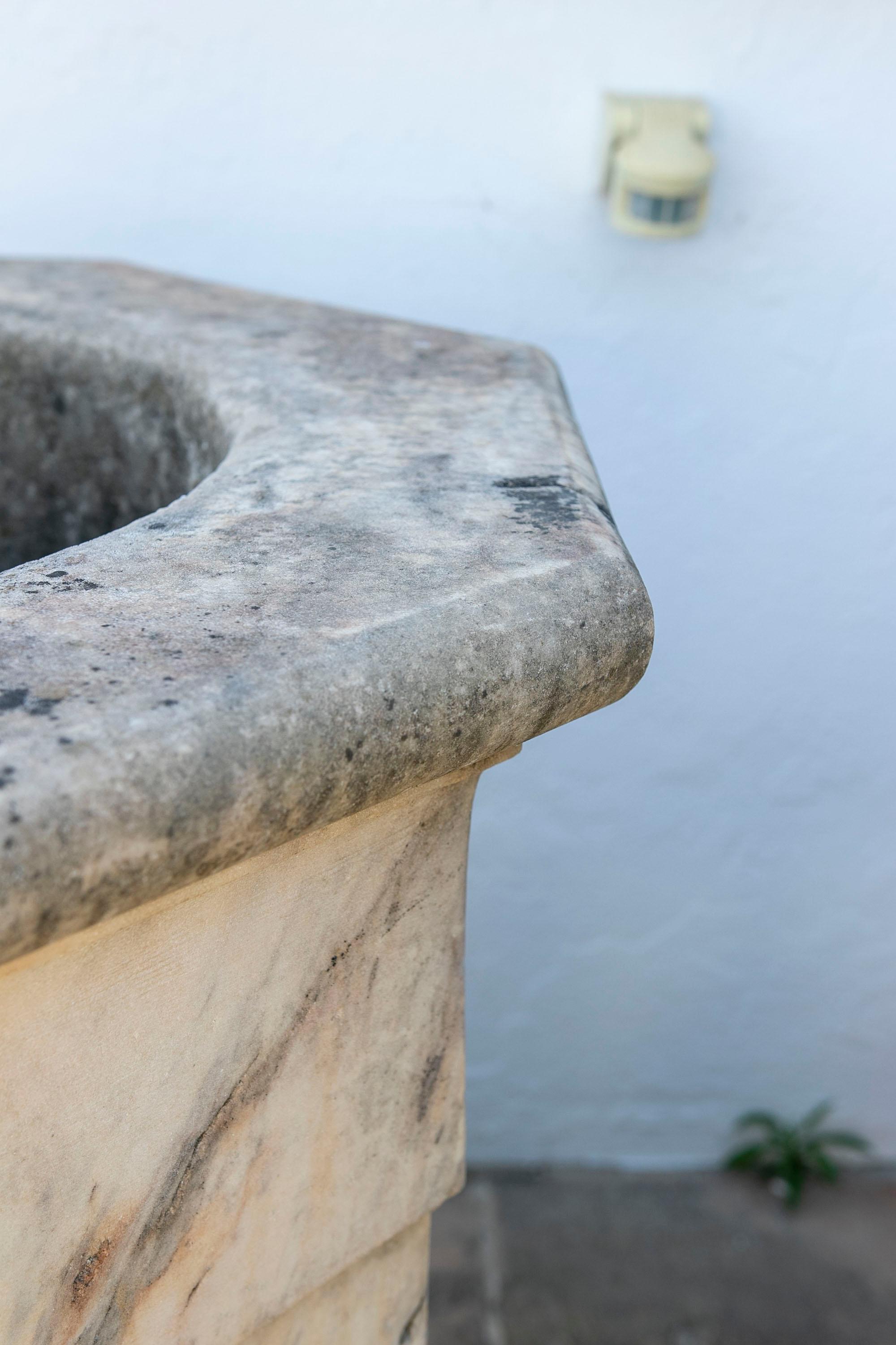 18th Century Spanish White Marble Octagonal  Well Spout For Sale 4