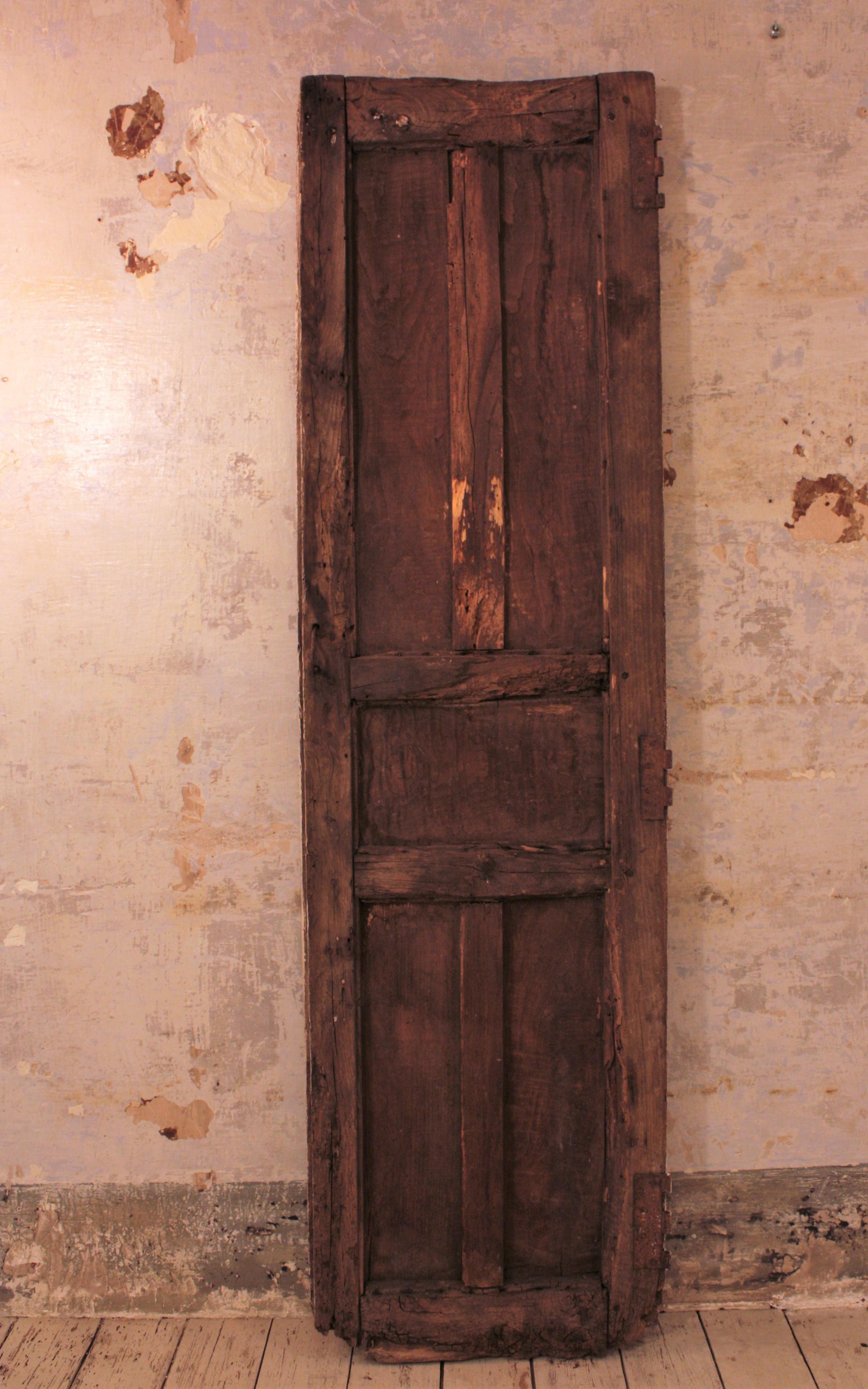 18th Century Spanish Wood Carved Patinated Rustic Door 4