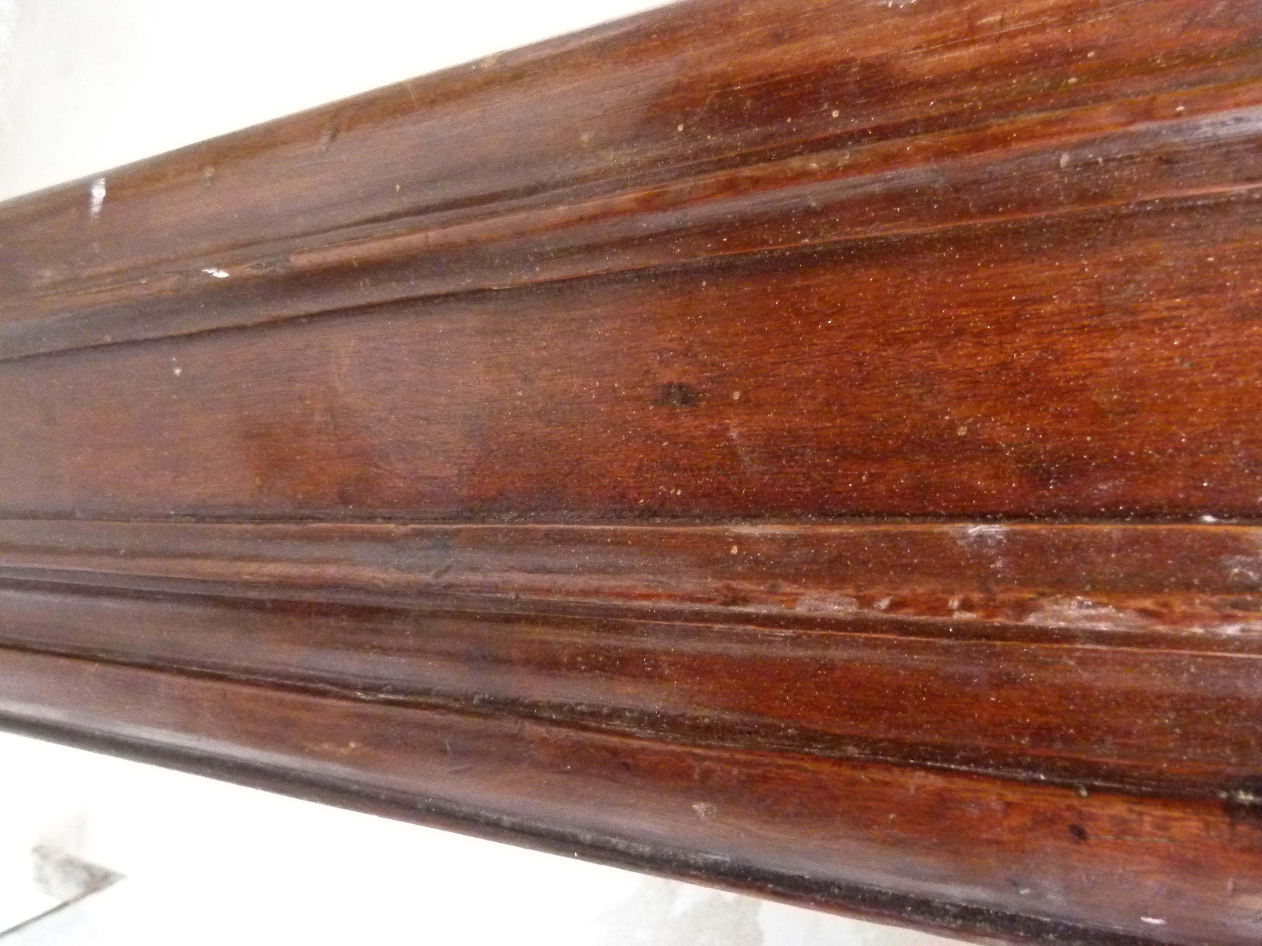 Louis XVI Stil Holz geschnitzt Kamin Mantel (Handgeschnitzt) im Angebot