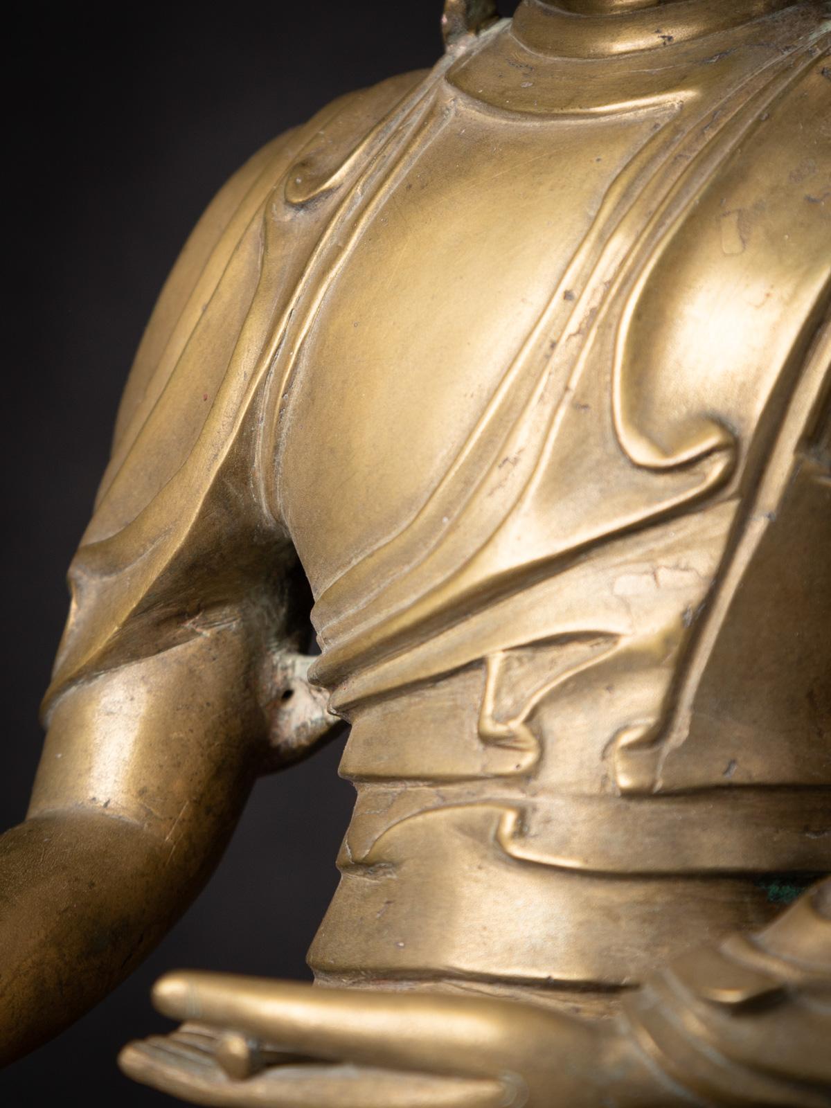 Sondere antike burmesische Buddha-Statue aus Bronze aus Burma aus dem 18. Jahrhundert im Angebot 6