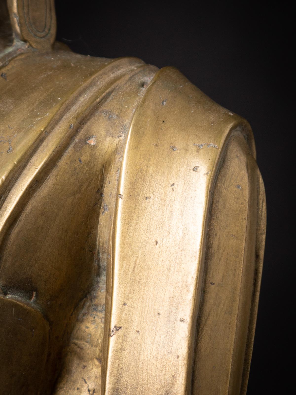 Sondere antike burmesische Buddha-Statue aus Bronze aus Burma aus dem 18. Jahrhundert im Angebot 7
