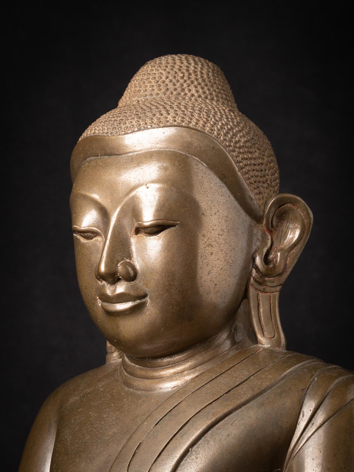 statue de Bouddha birman en bronze ancien spéciale du 18e siècle de Birmanie en vente 6