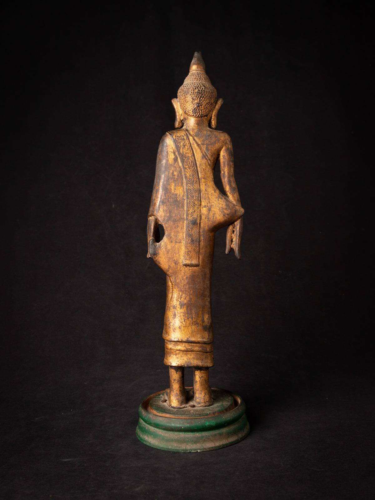 Bouddha Shan debout en bronze ancien spécial du 18e siècle de Birmanie en vente 3