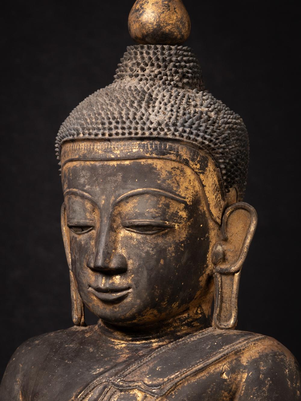 Speziale antike burmesische Buddha-Statue aus Burma aus dem 18. Jahrhundert im Zustand „Gut“ im Angebot in DEVENTER, NL