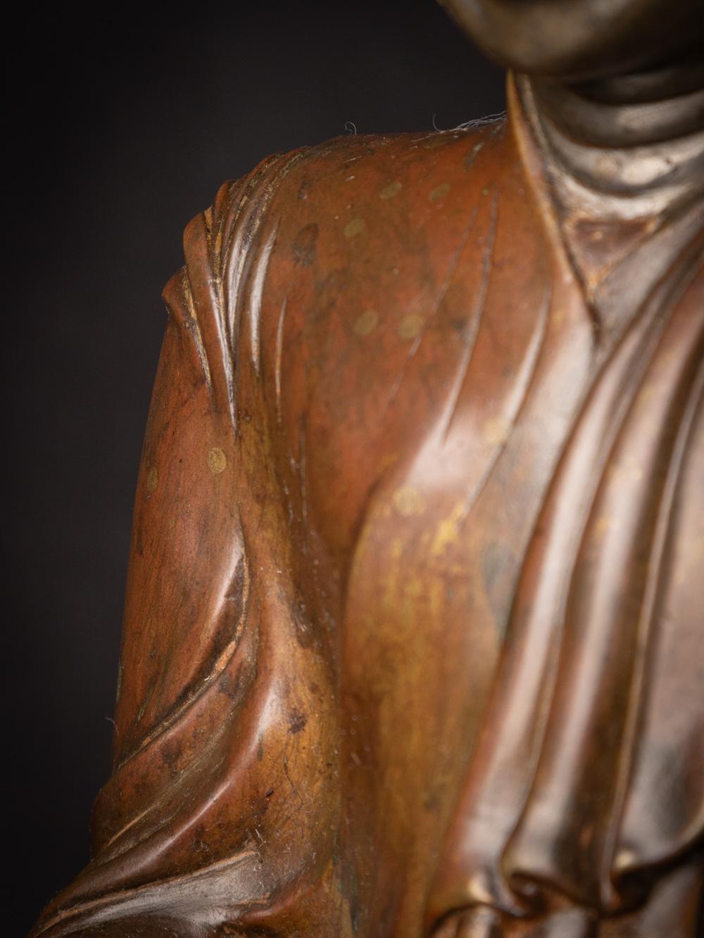 18th century special bronze Burmese Buddha statue in Amarapura style from Burma 11