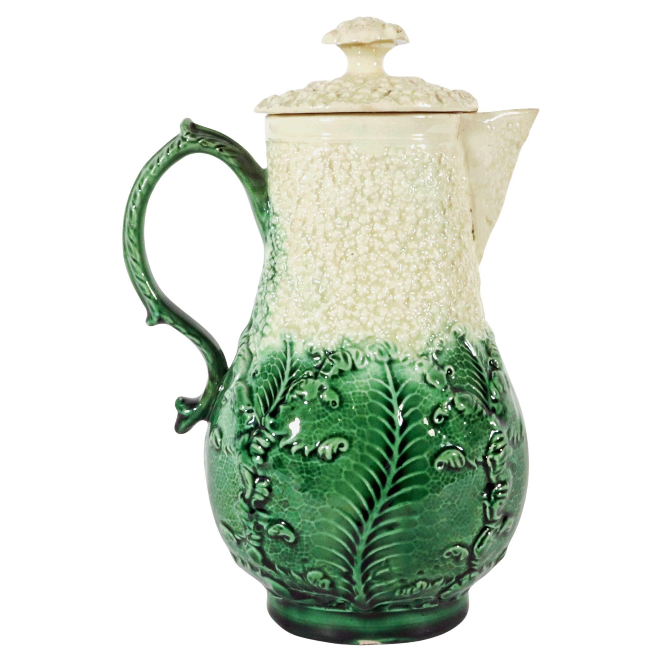 Pot à lait et couvercle en Creamware du Staffordshire du 18e siècle