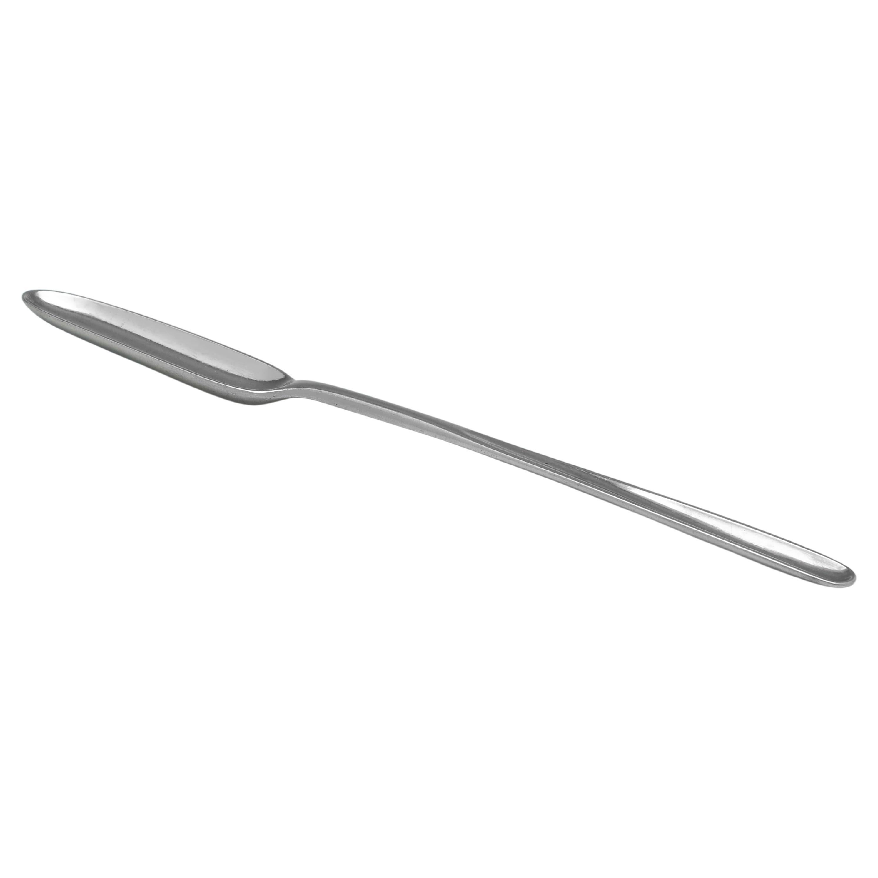 Cuchara para tuétano de plata de ley del siglo XVIII, matasellada en Londres en 1775