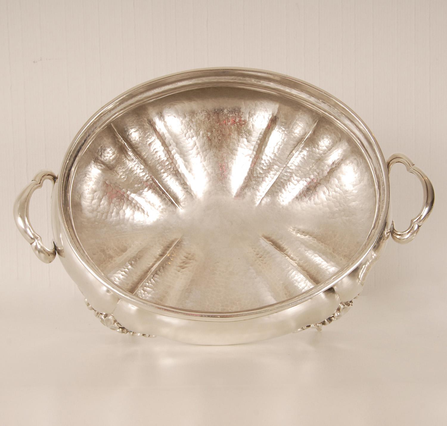 18th Century Sterling Silver Soup Tureen Hammered Italian Venice Rococo  For Sale 9
