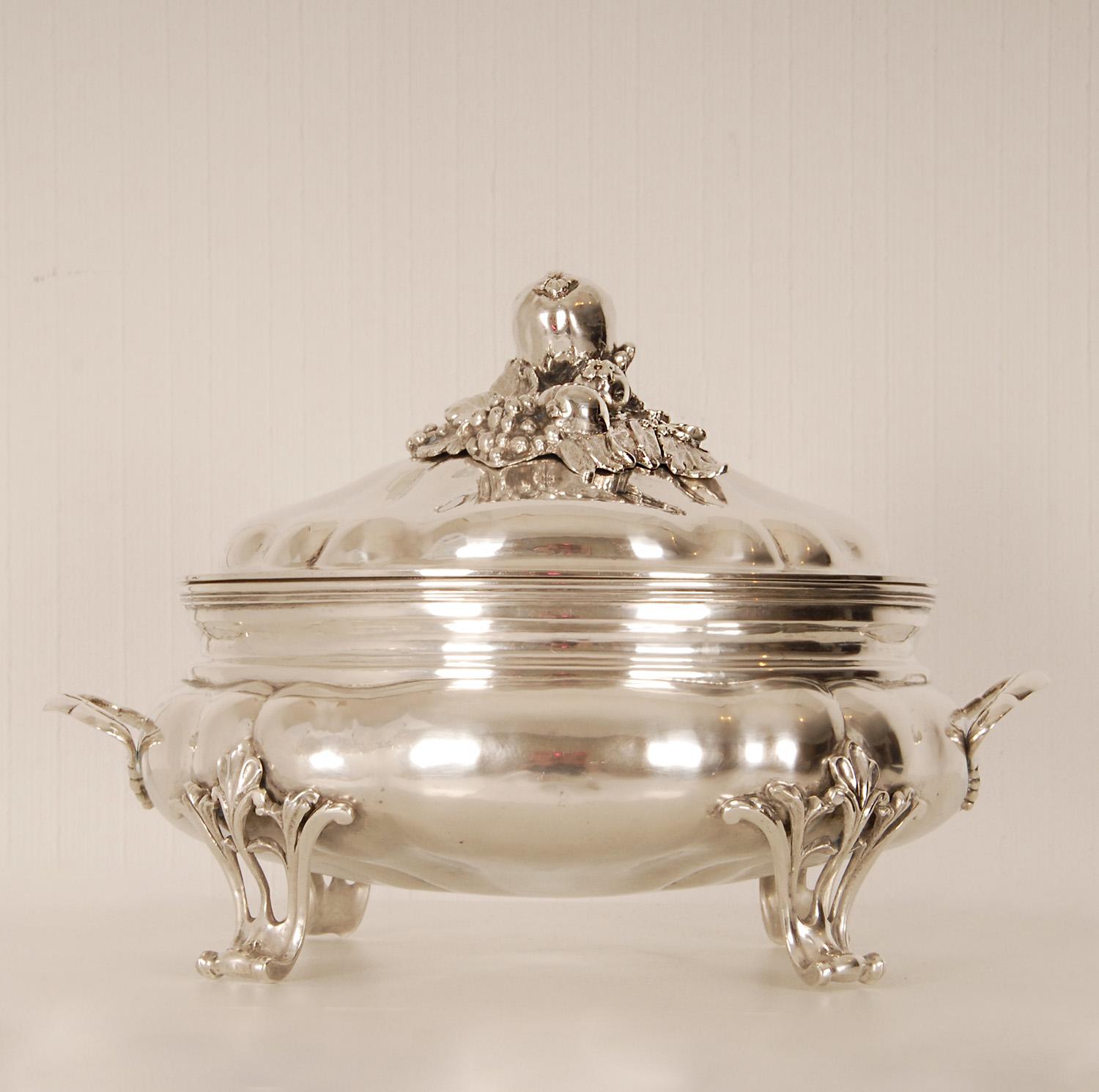 Cast 18th Century Sterling Silver Soup Tureen Hammered Italian Venice Rococo  For Sale
