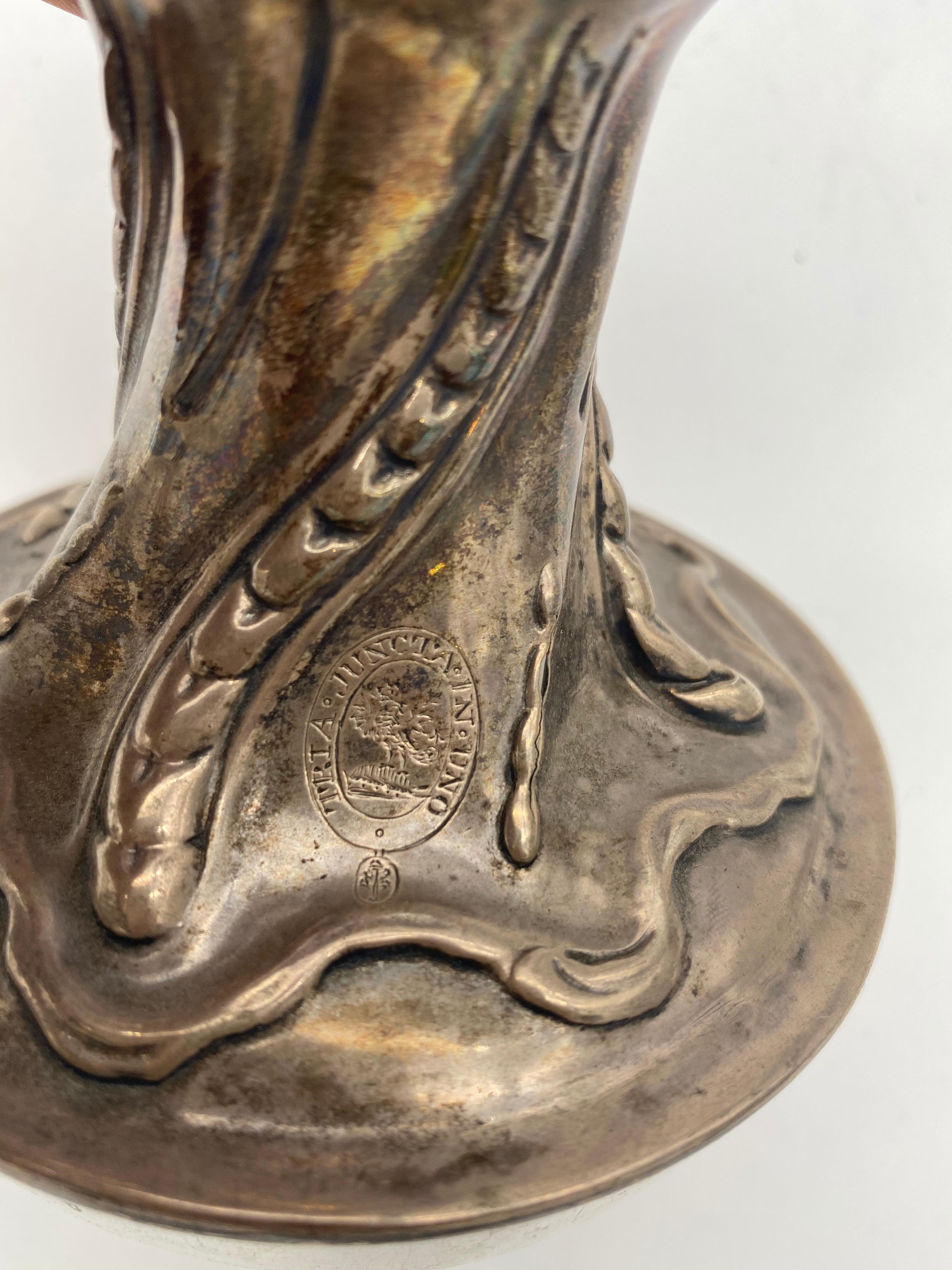 18. Jahrhundert Antike 20'' Sterling Silber Wasser Urne im Angebot 5