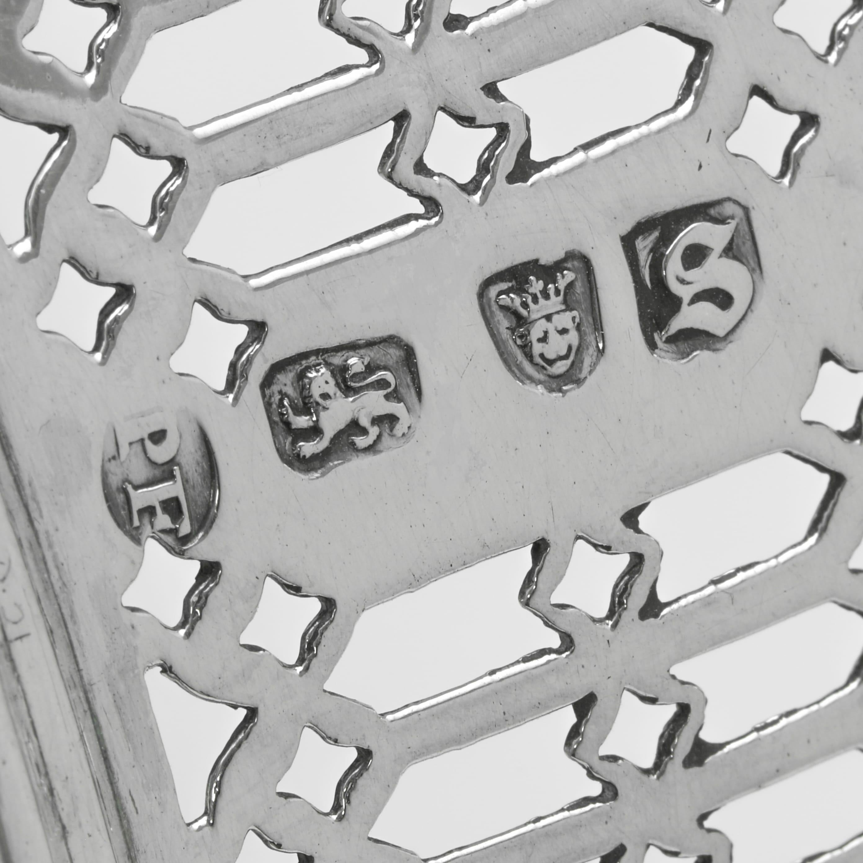 Fin du XVIIIe siècle Couverts à vin en argent sterling du 18e siècle fabriqués par Philip Freeman à Londres en 1773 en vente