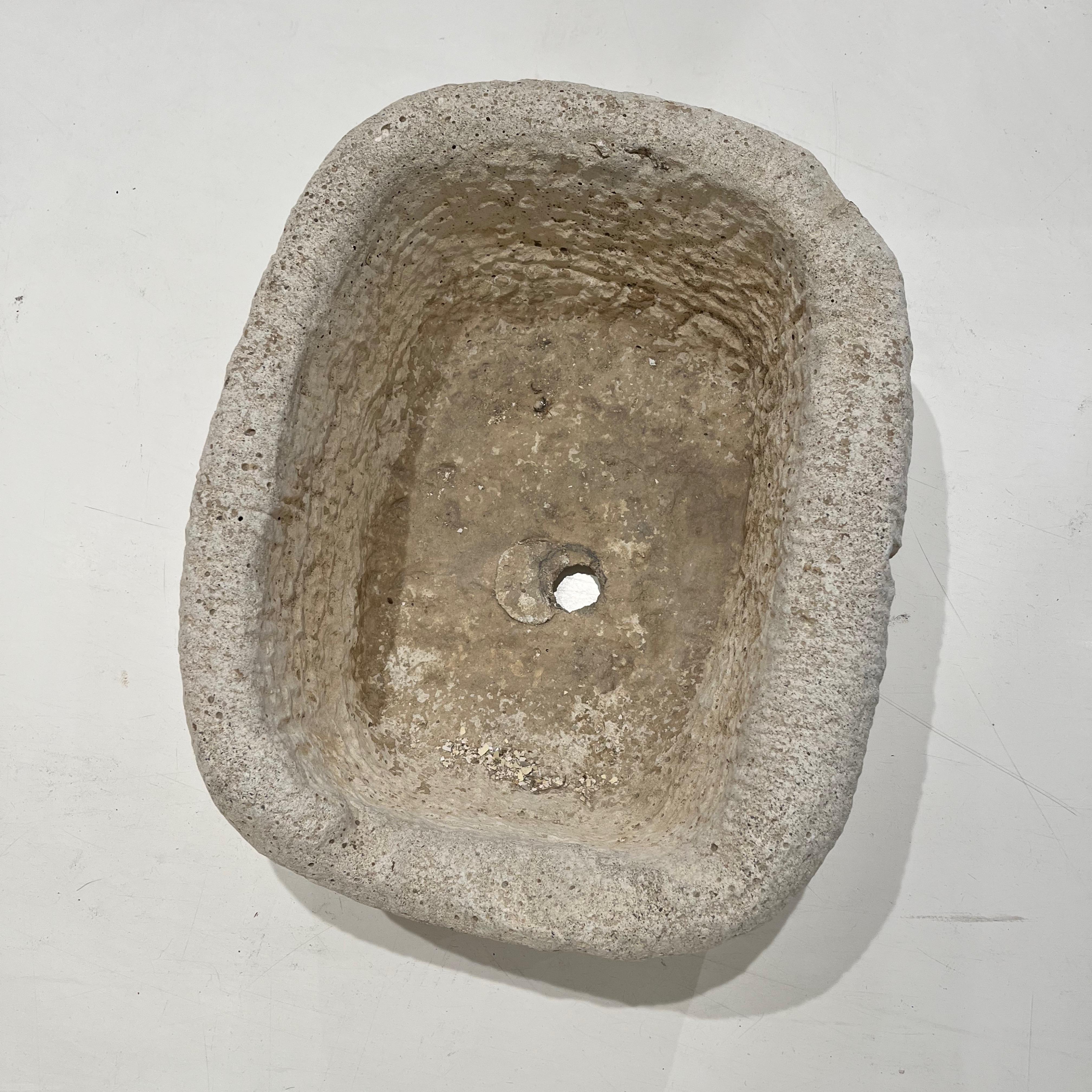 18th century Stone sink with excellent patina. Perfect for a garden or a backyard. Pressure Washed