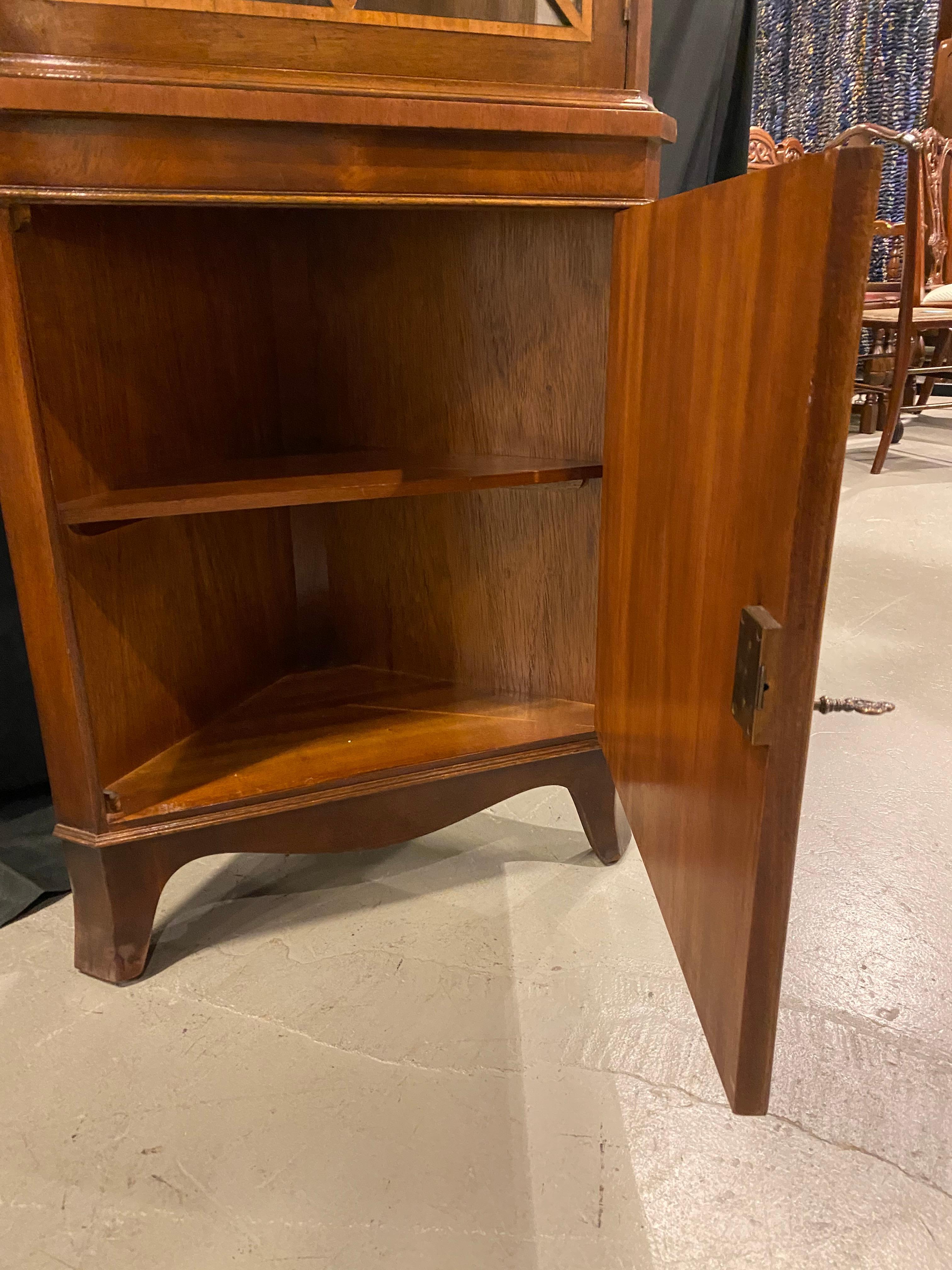 18th Century Style Corner Cabinet, Mahogany with Satinwood and Figured Mahogany 3