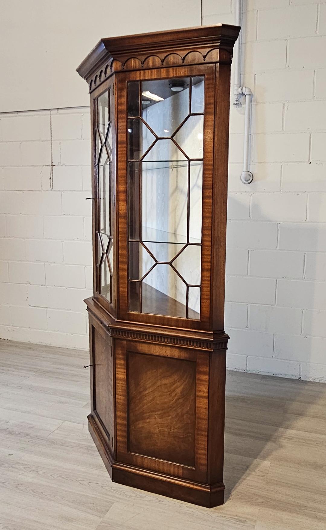 18th Century Style English Display Cabinet Three Side Display For Sale 5