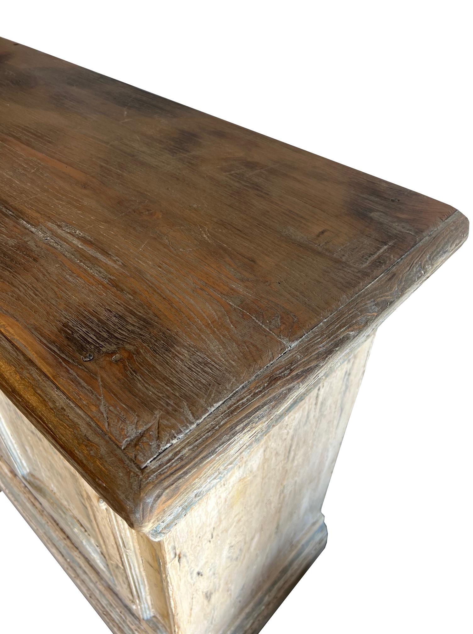 Credenza italiana de 3 puertas 