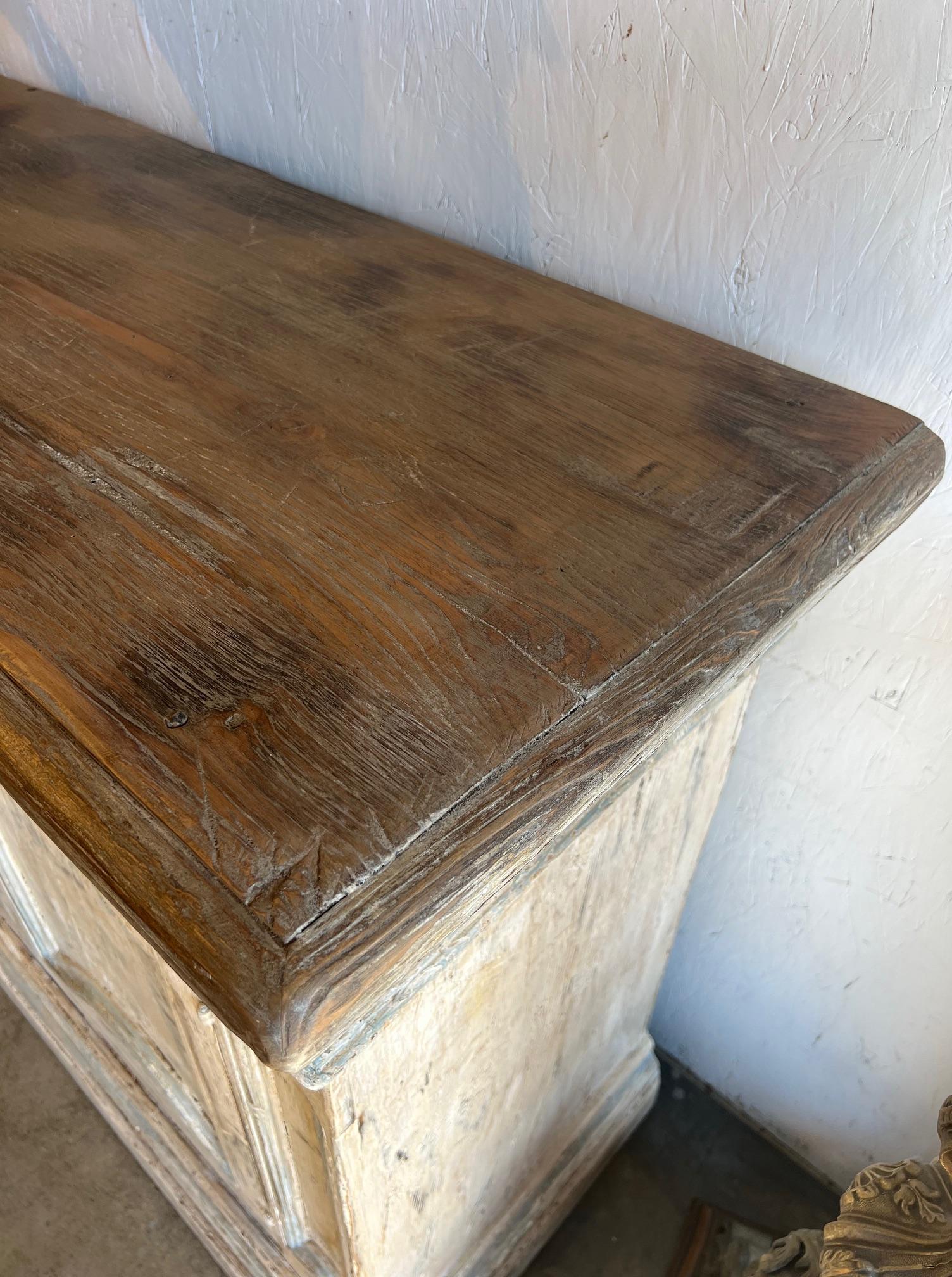 Credenza italiana de 3 puertas 