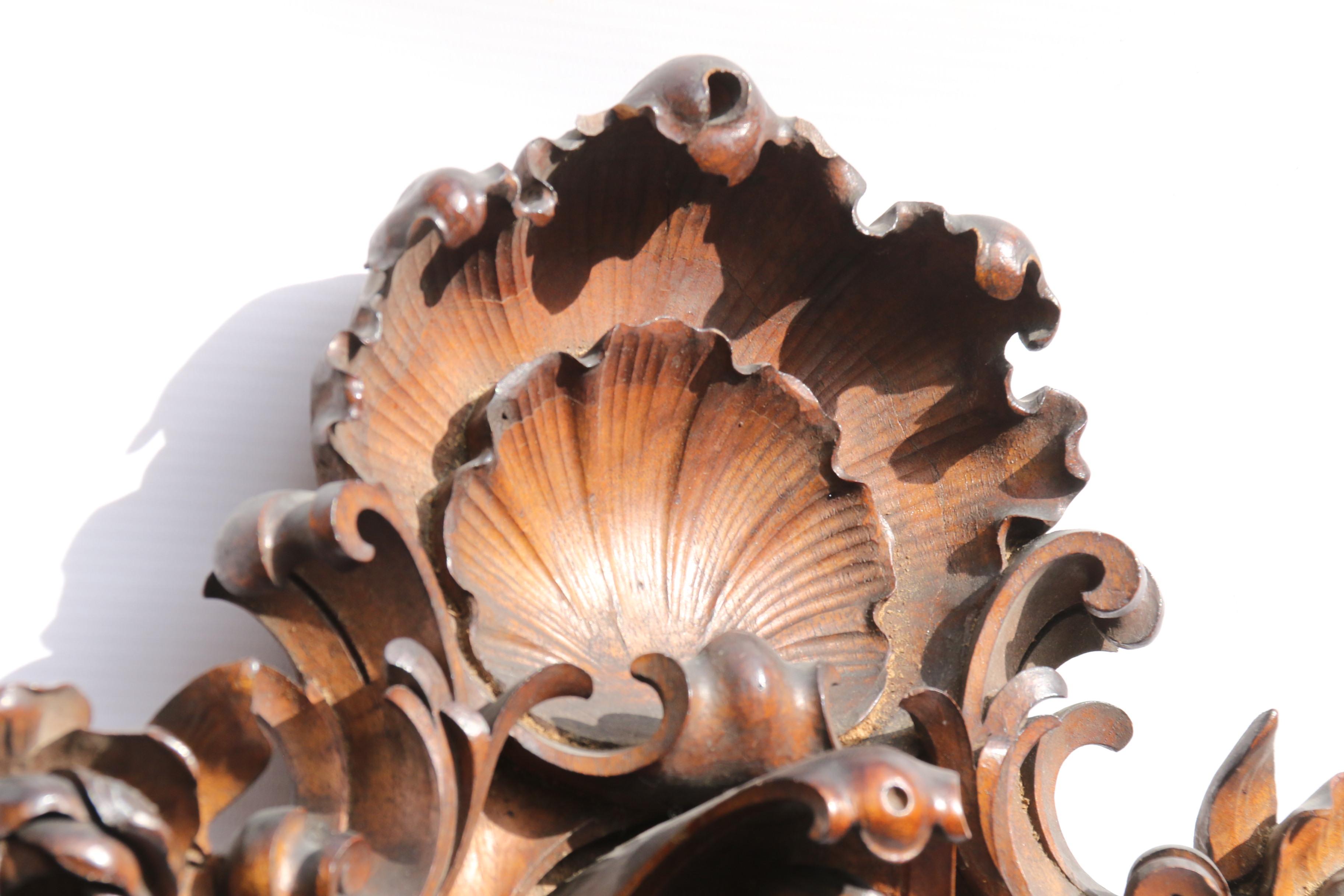 18th Century Style Italian Highly Decorative Walnut Mirror 6
