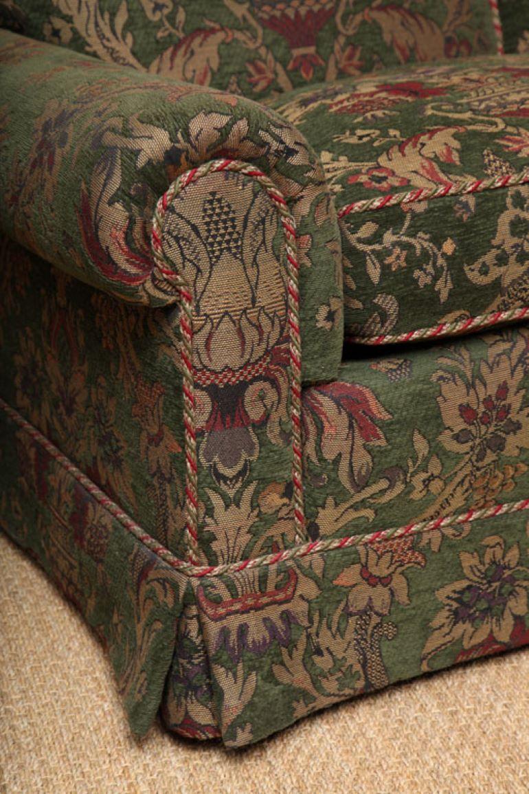 Américain New 18th C. Style Wood & Hogan Overstuff Sofa w/ Down Cushions. en vente