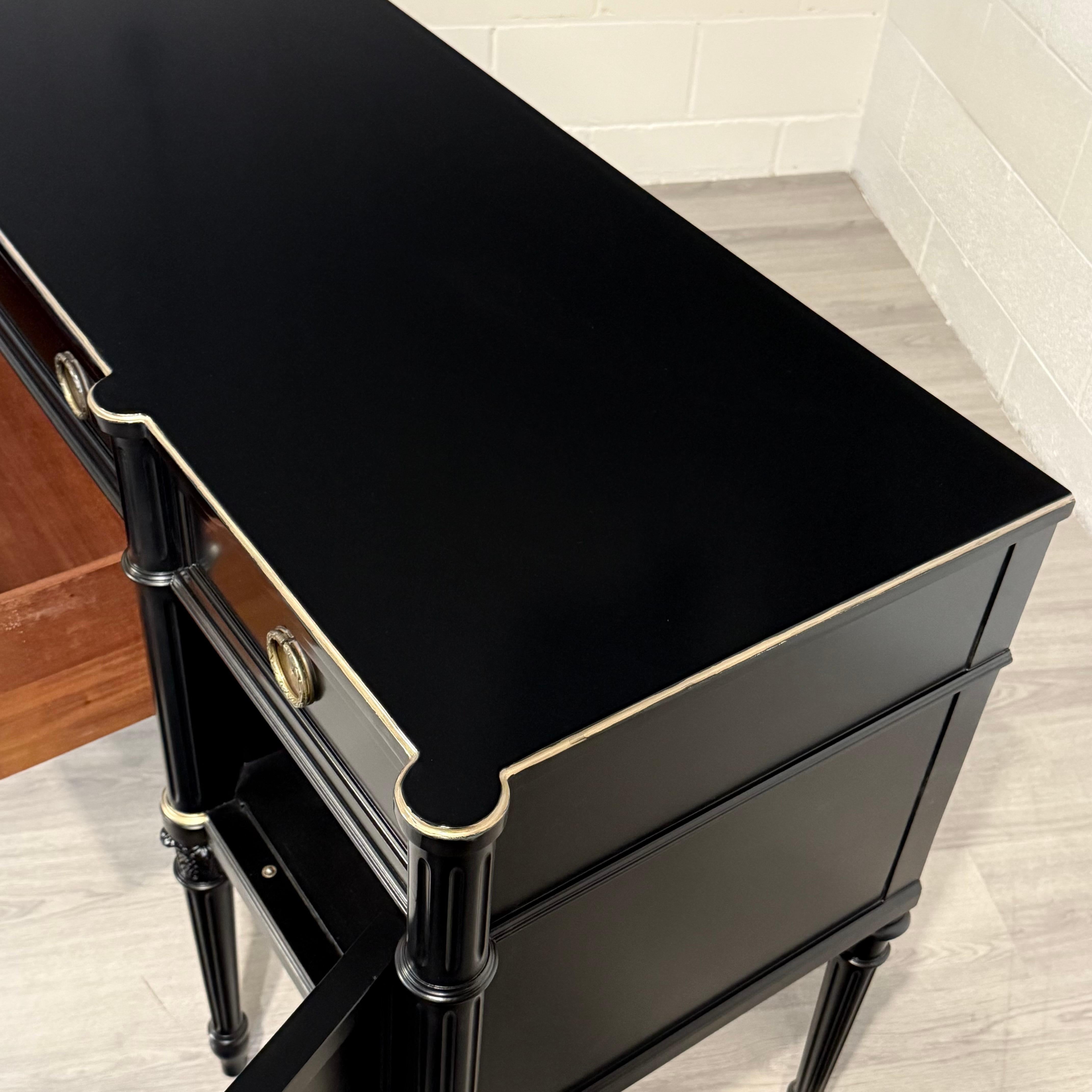 18th Century Style Sideboard Finished in Black Lacquer with Gold Accents For Sale 1