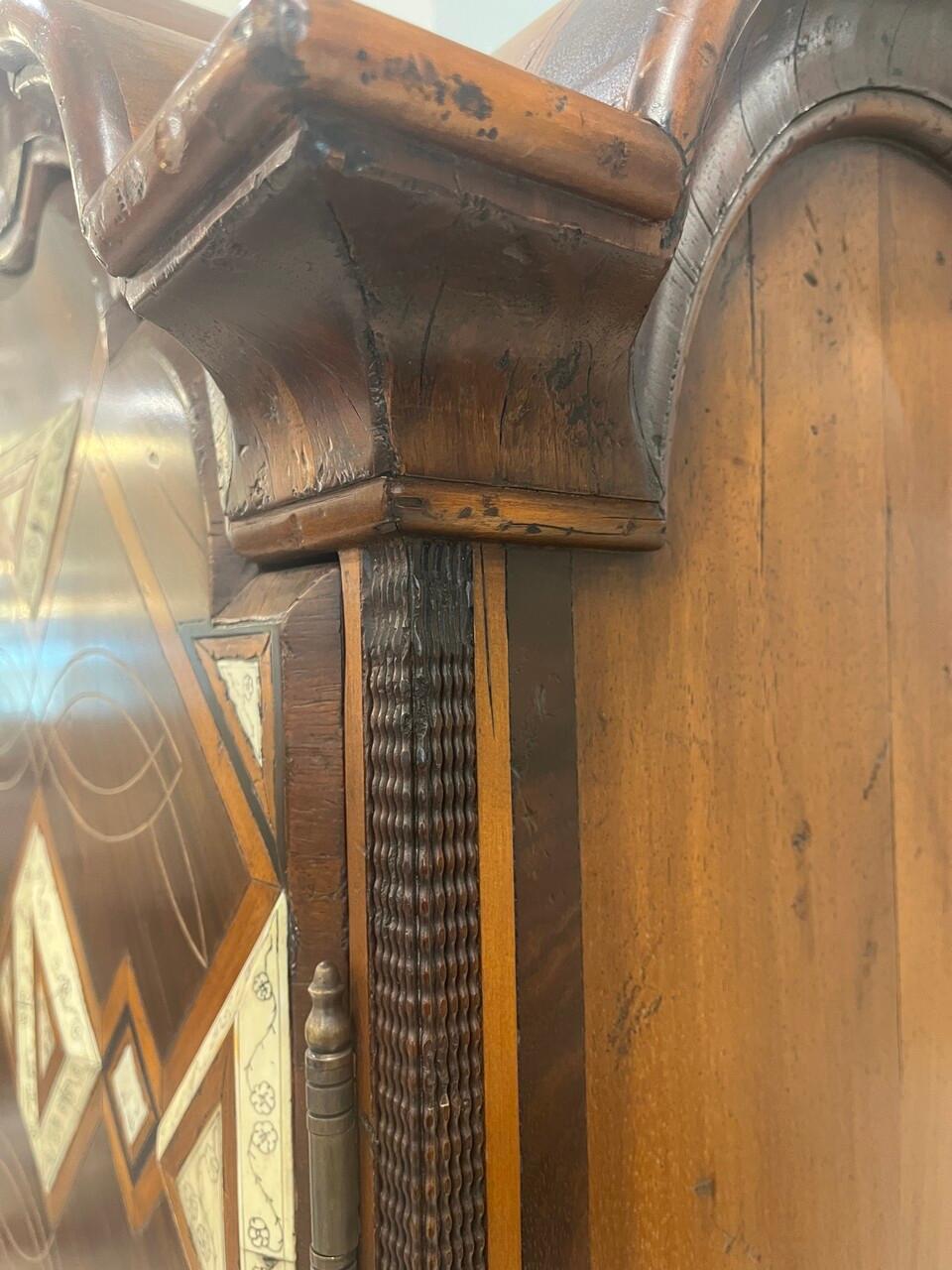 Mexicain Armoire à Taraceado du 18ème siècle par Alfonso Marina en vente