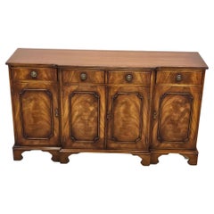 18th Century Style Traditional English Sideboard with Storage