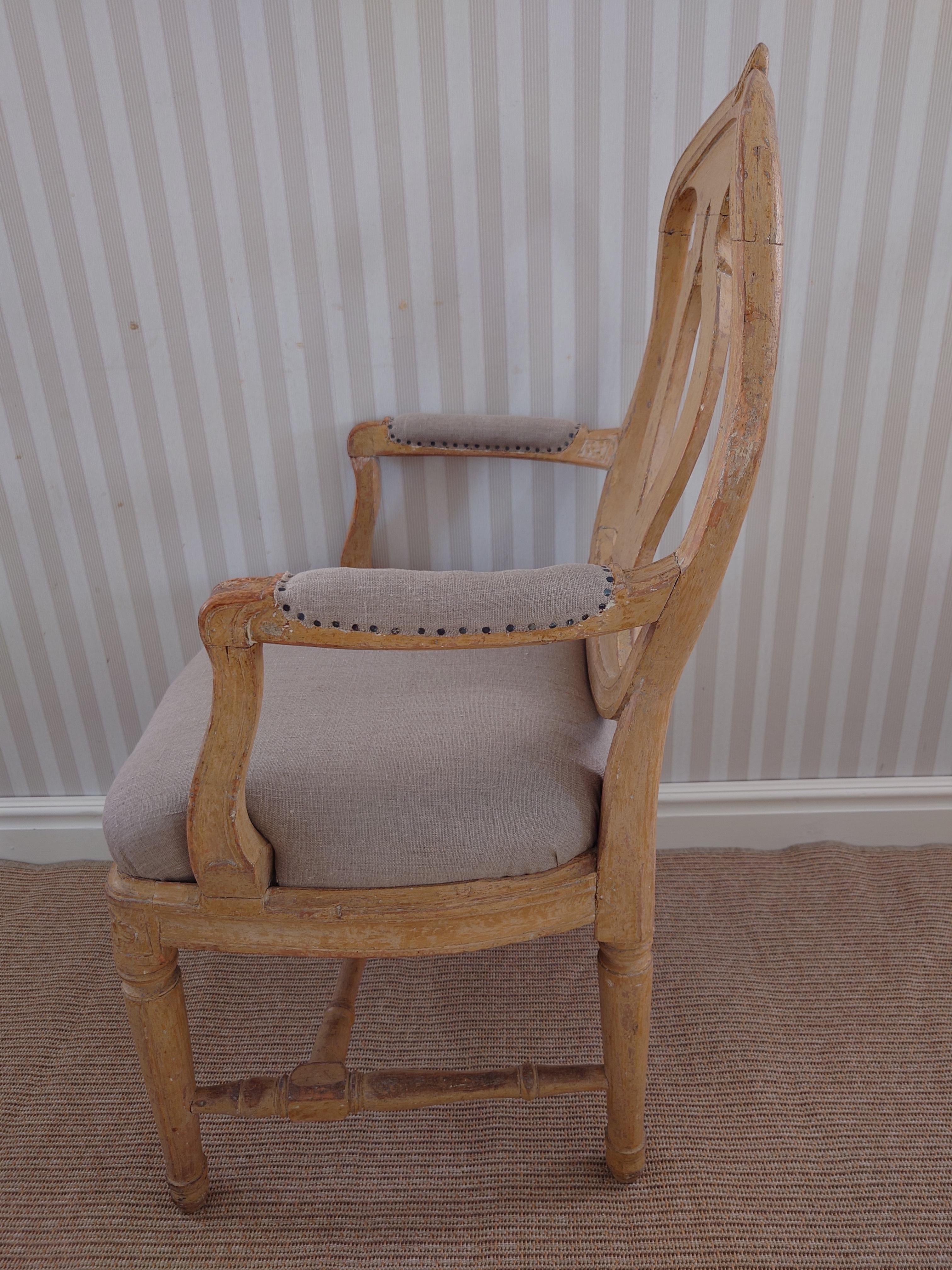 18th Century Swedish antique genuine Gustavian armchair with original paint. For Sale 11