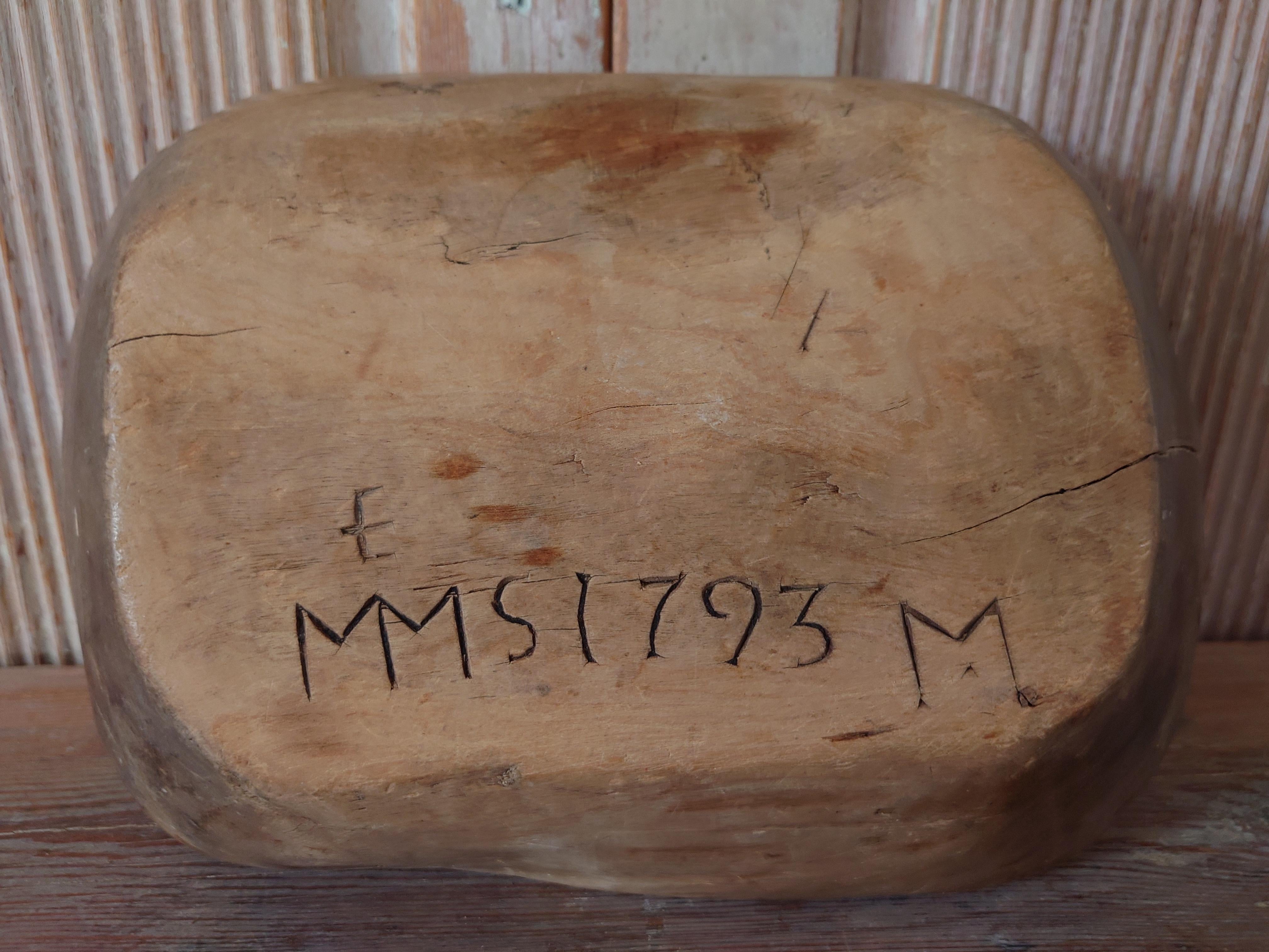 18th Century Swedish antique  genuine  Wooden bowl sign MMS dated 1793 Folk Art For Sale 7