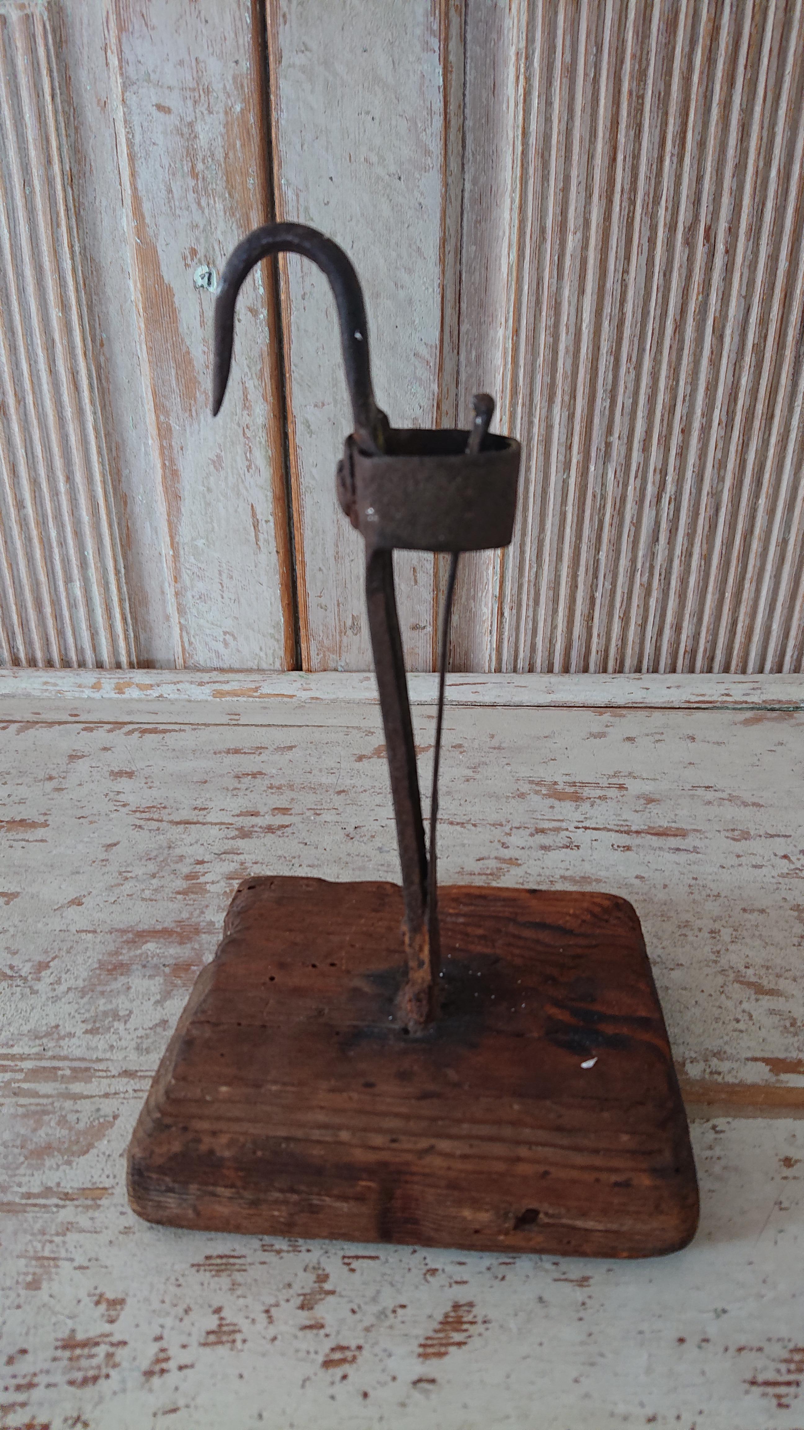 18th Century Swedish Antique Iron Stick with Base of Wood For Sale 4