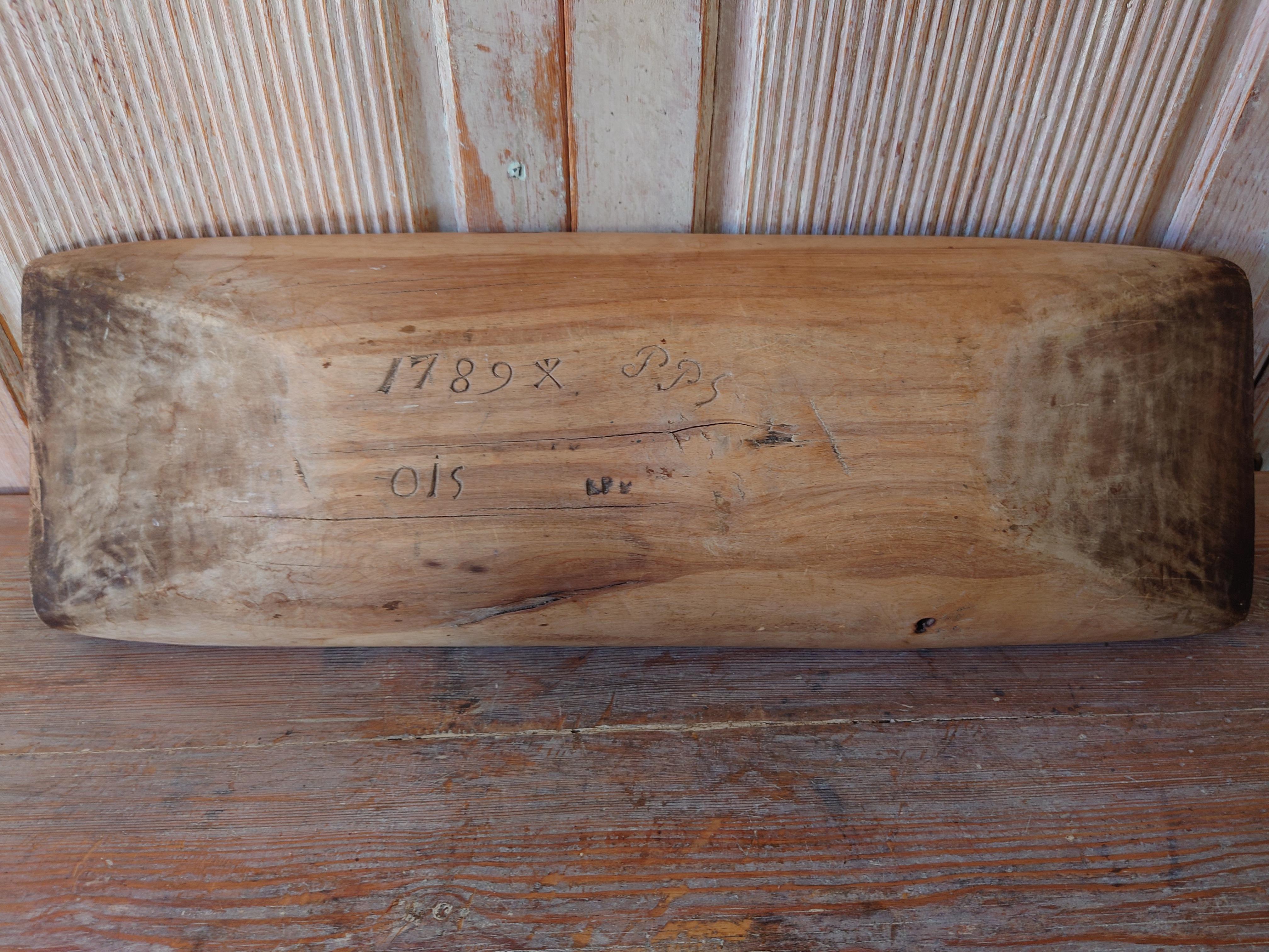 18th Century Swedish Antique Wood Trough /Serving bowl dated 1789 sign PPS OIS  For Sale 1