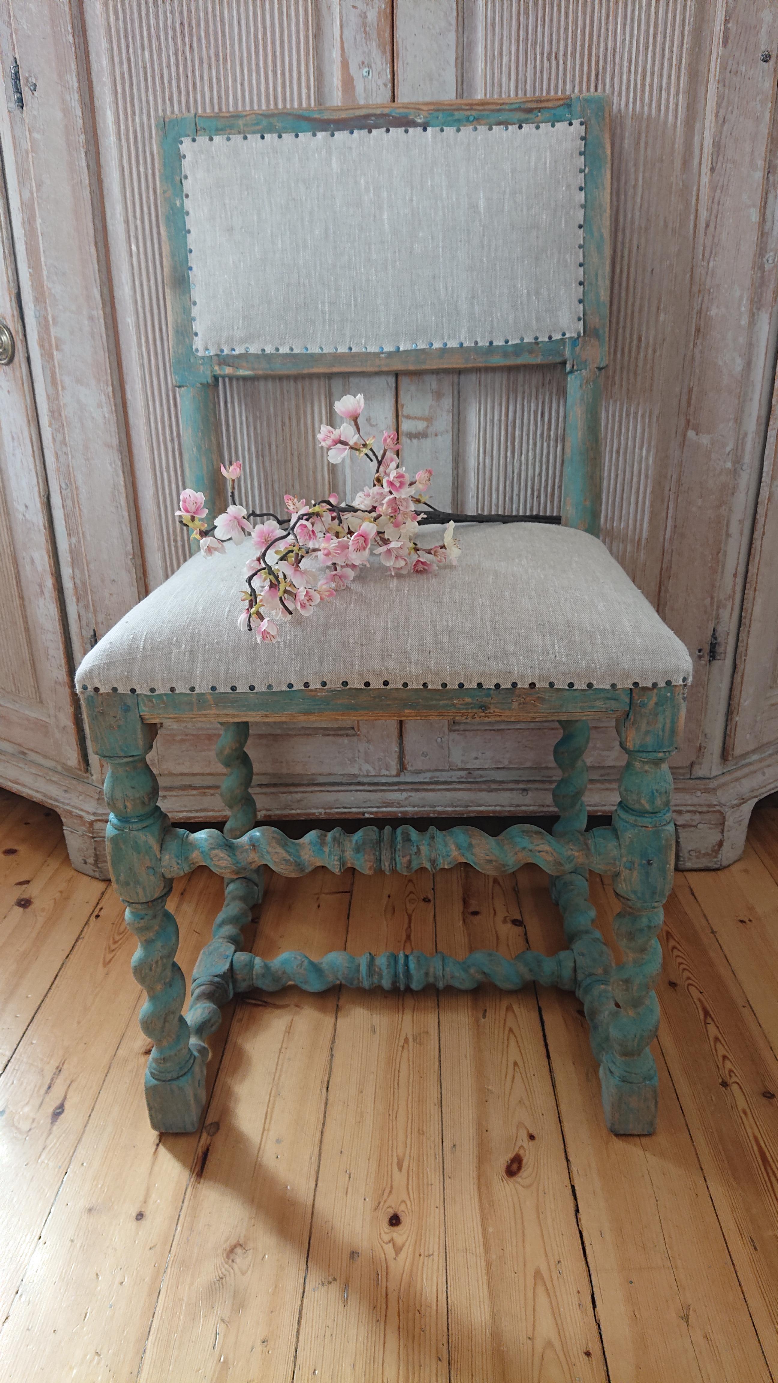 18th Century Swedish late baroque chair from Sundsvall Medelpad, Northern Sweden
A lovely chair with fantastic patina.
Scraped by hand to its well preserved original color.
Beautiful color.
Fine turned legs. 
Solid frame & stable in