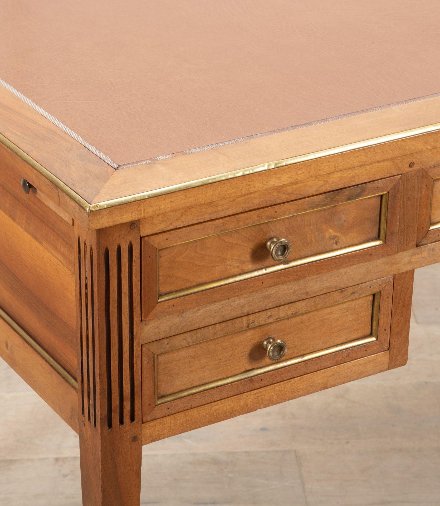 Early 20th Century 20th Century French Mahogany Bureau Plat