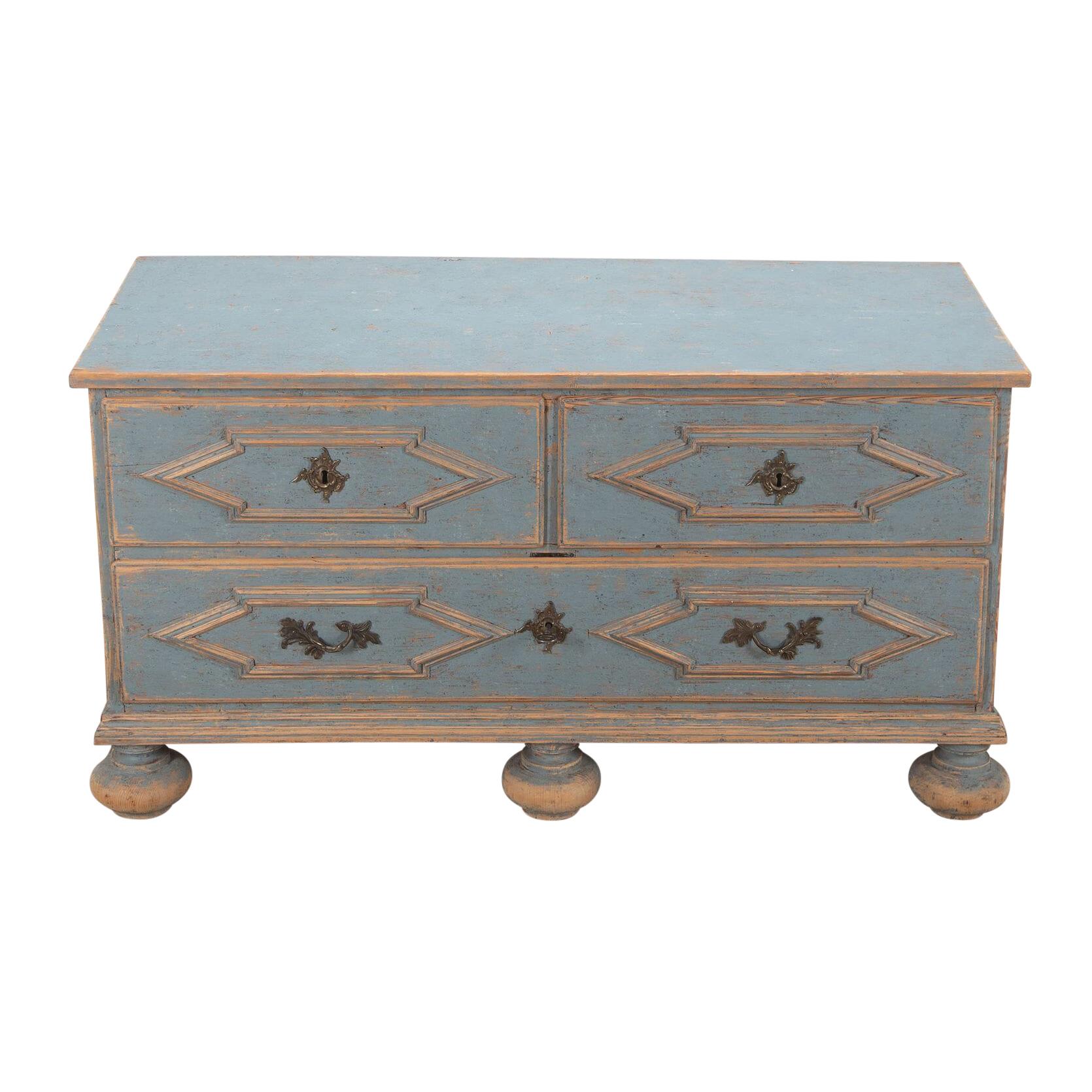 18th Century Swedish Baroque Commode 5
