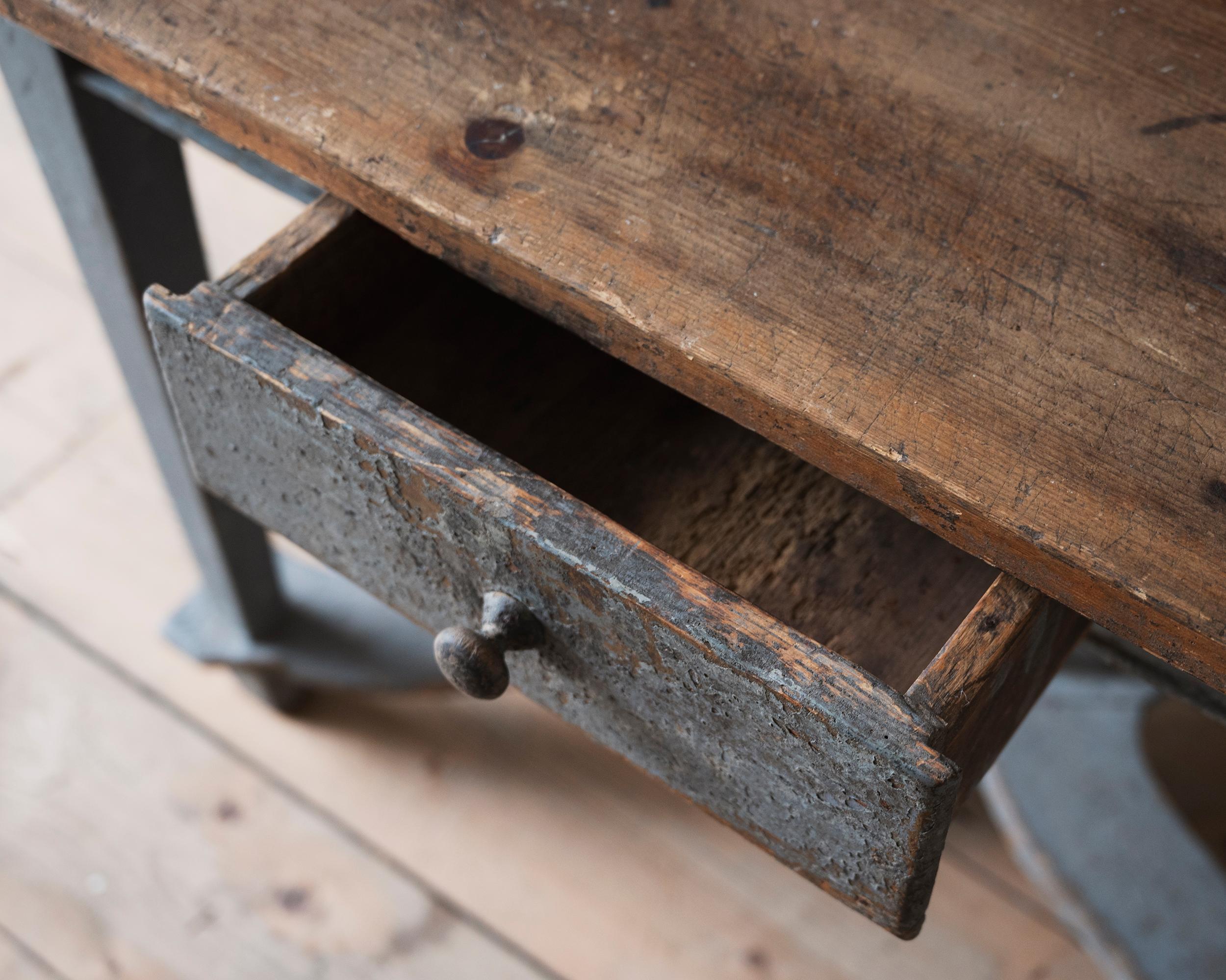Tavolo da console barocco svedese del XVIII secolo In condizioni buone in vendita a Bozeman, MT
