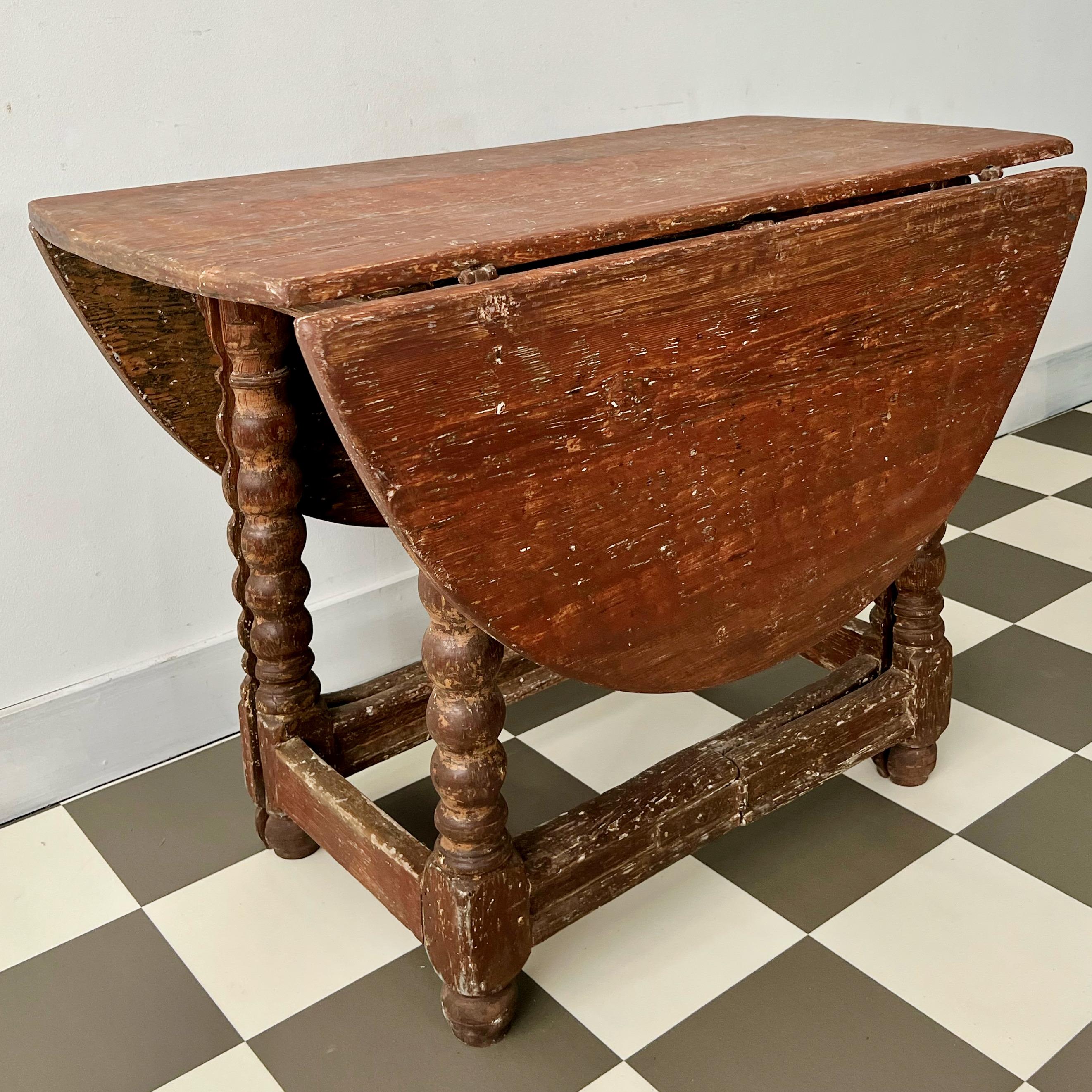 18th Century Swedish Baroque Drop Leaf Table For Sale 4