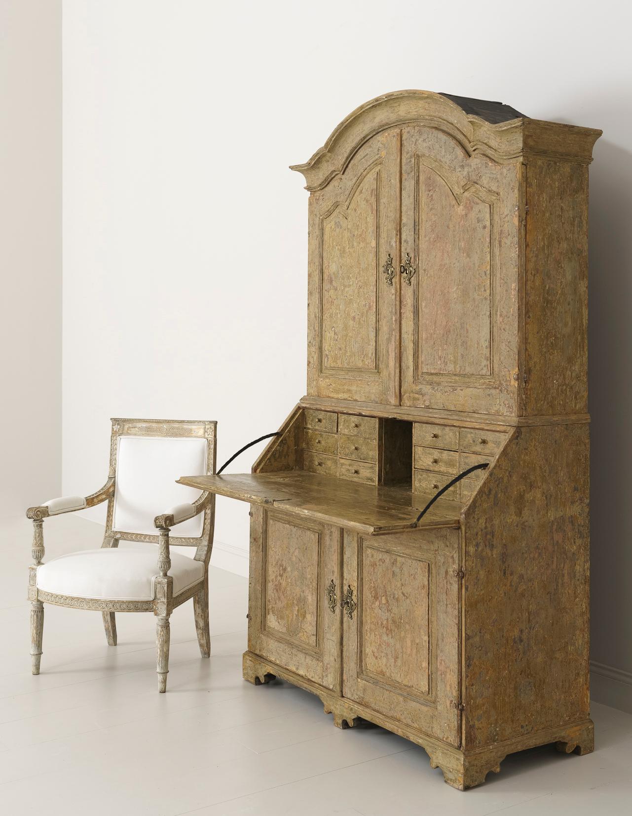 18th Century Swedish Baroque Period Secretary with Library in Original Paint 3
