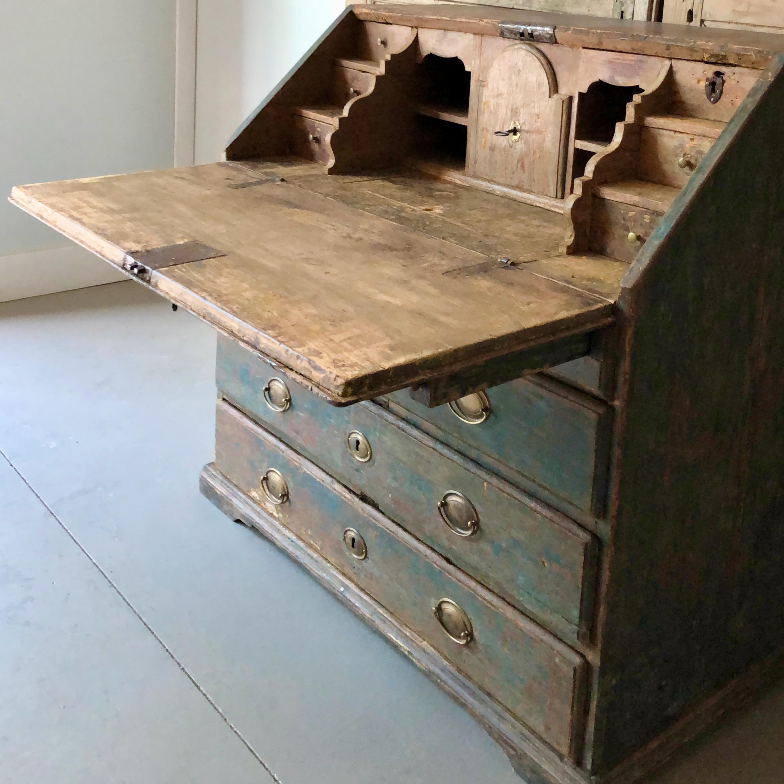 18th Century Swedish Baroque Secretaire In Good Condition For Sale In Charleston, SC