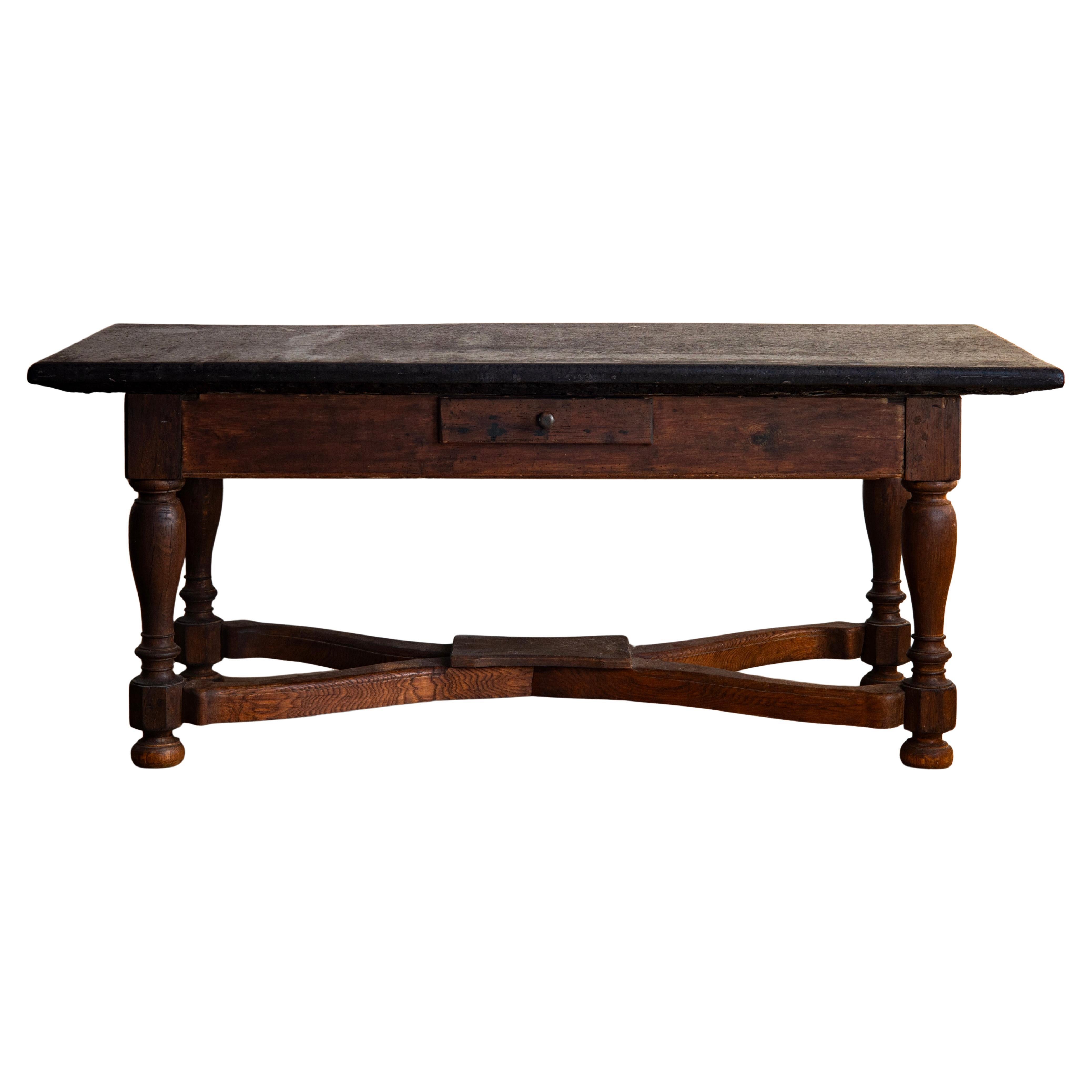 Table en pierre baroque suédoise du XVIIIe siècle