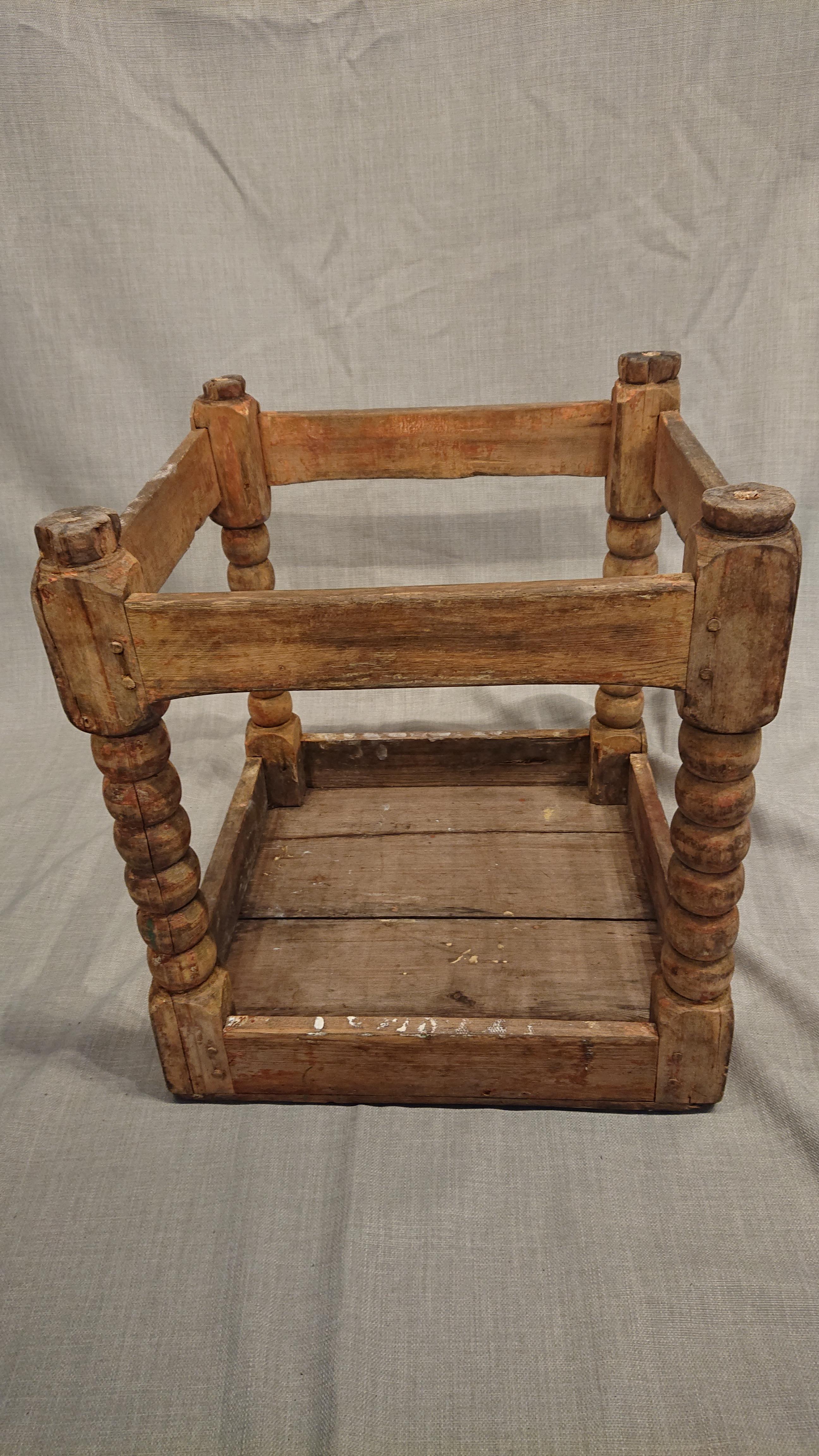 18th Century Swedish Baroque Stool with Traces of Original Paint For Sale 9