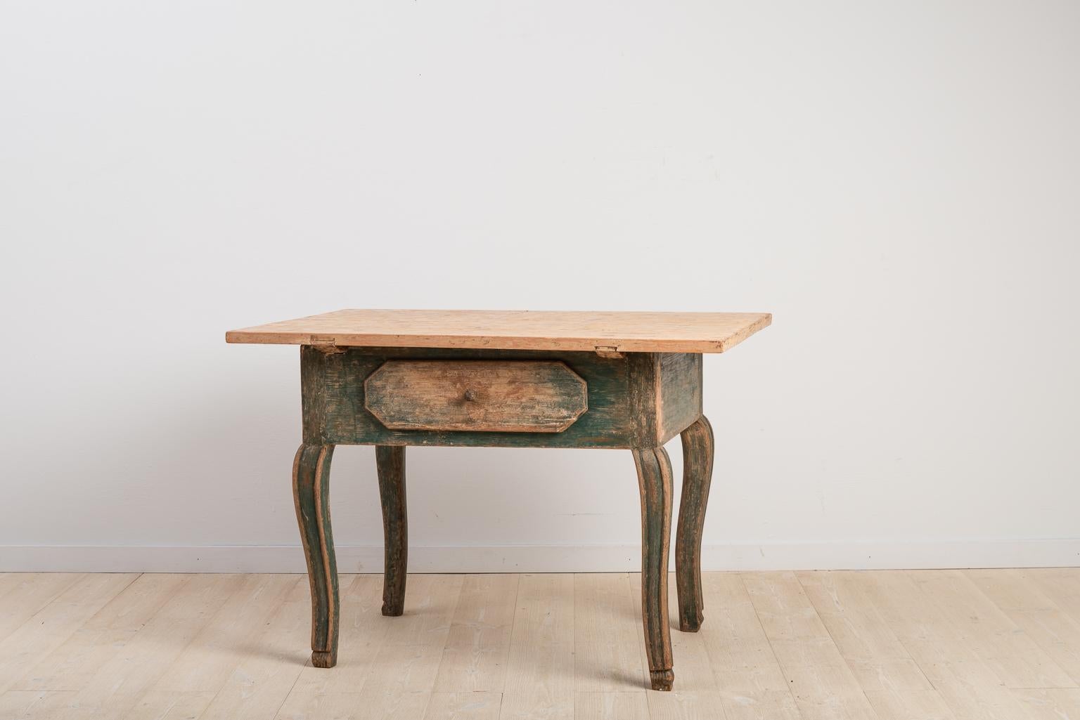 18th Century Swedish Baroque Table In Good Condition In Kramfors, SE