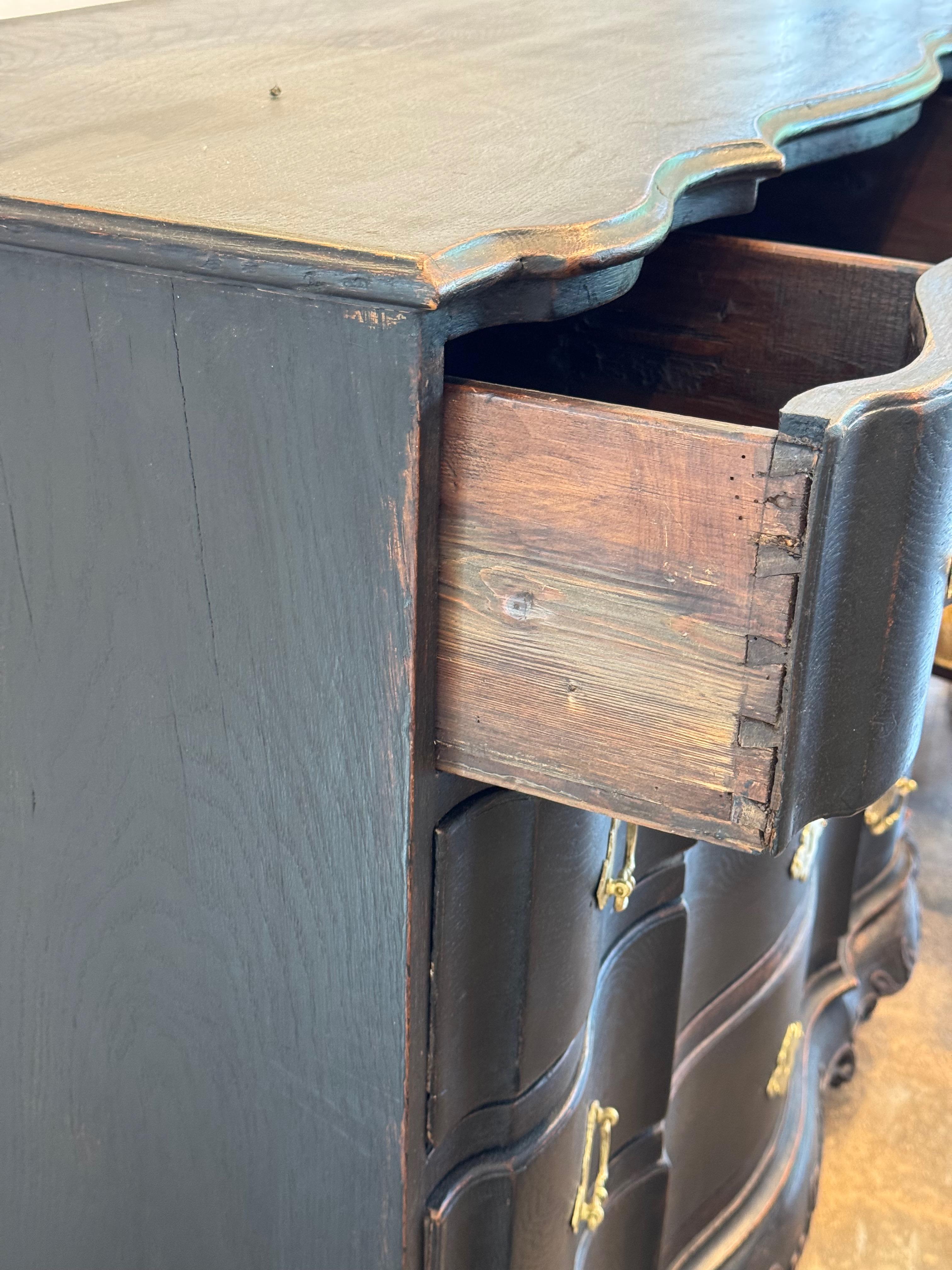 18th Century Swedish Black Painted Chest For Sale 2