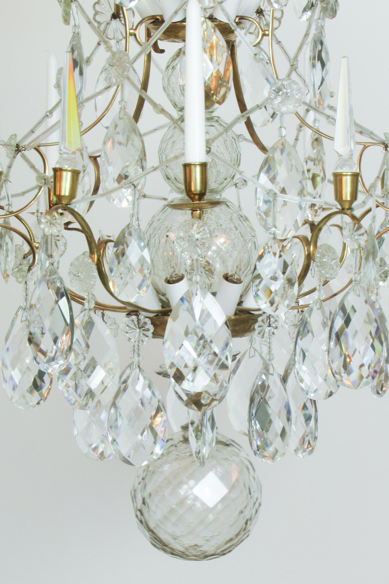 18th Century Swedish Brass and Crystal Chandelier For Sale 6