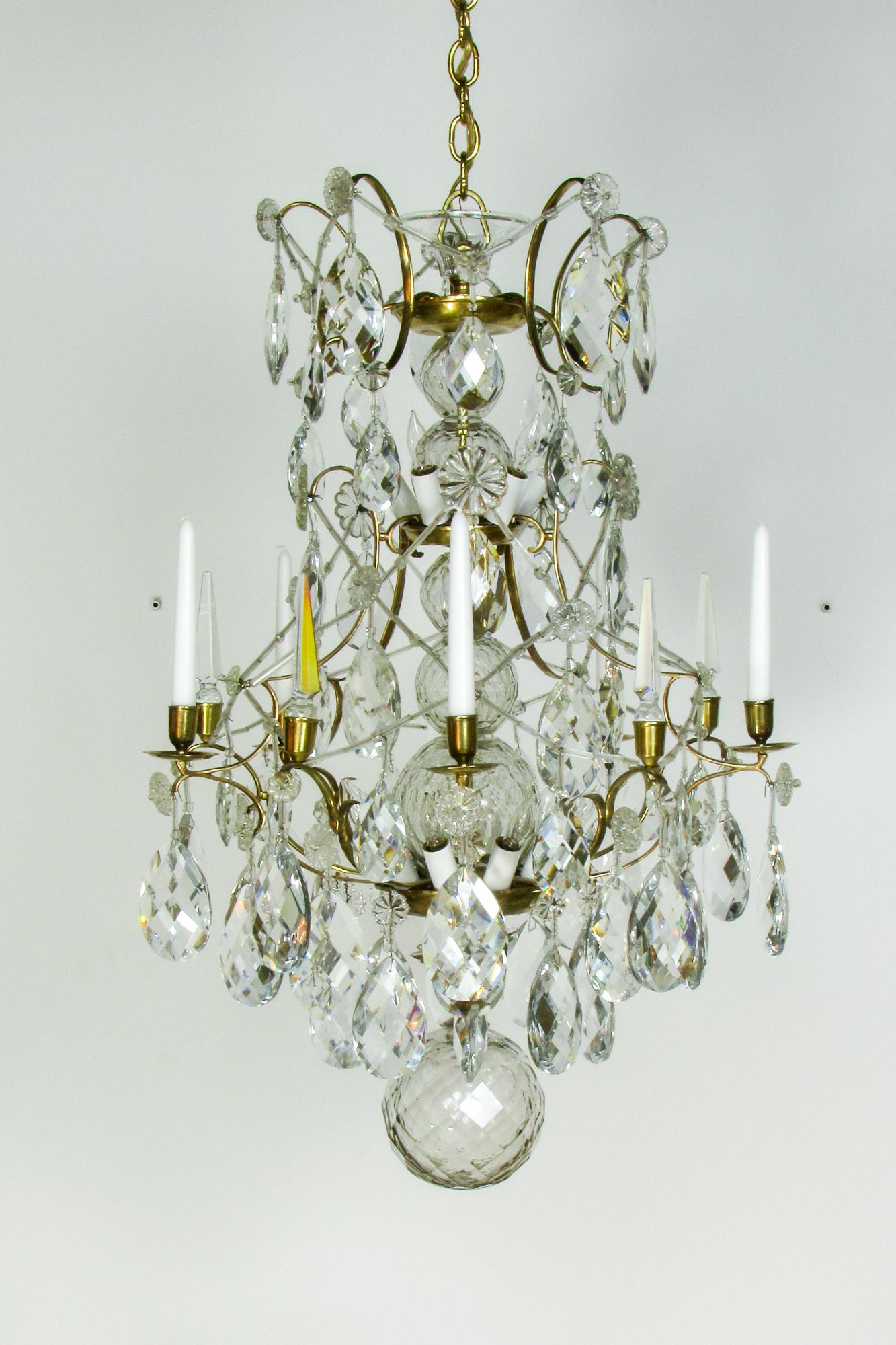 18th Century Swedish Brass and Crystal Chandelier For Sale 7