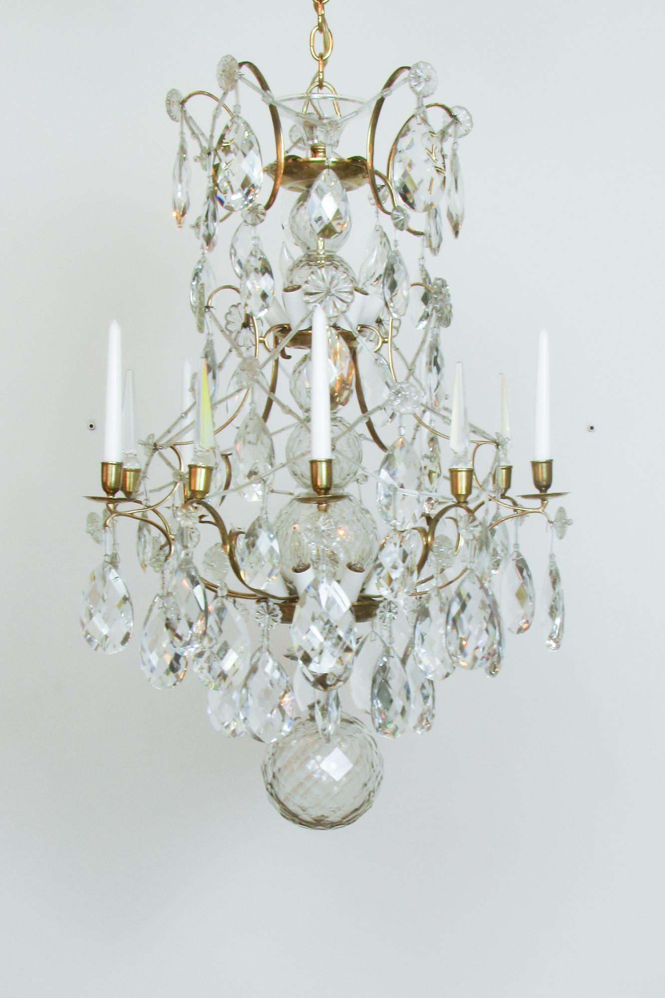 18th Century Swedish Brass and Crystal Chandelier For Sale 5