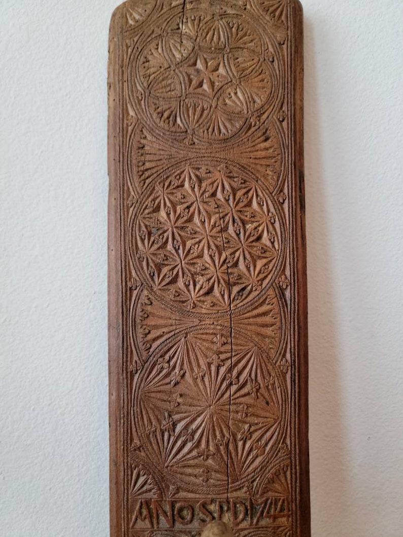 18th Century and Earlier 18th Century Swedish Carved Mangle Board For Sale