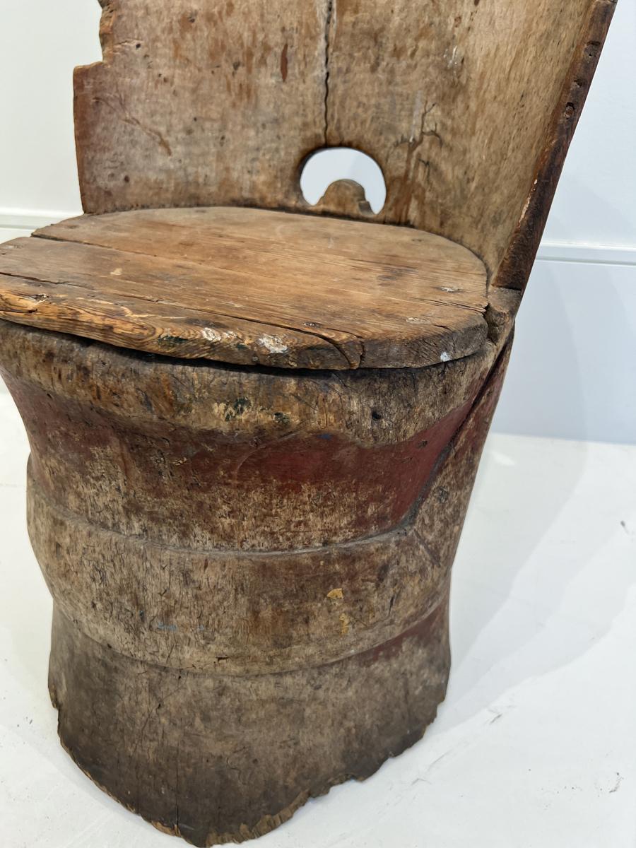 Rustic 18th Century Swedish Child's Tub/Kubbestol Chair For Sale