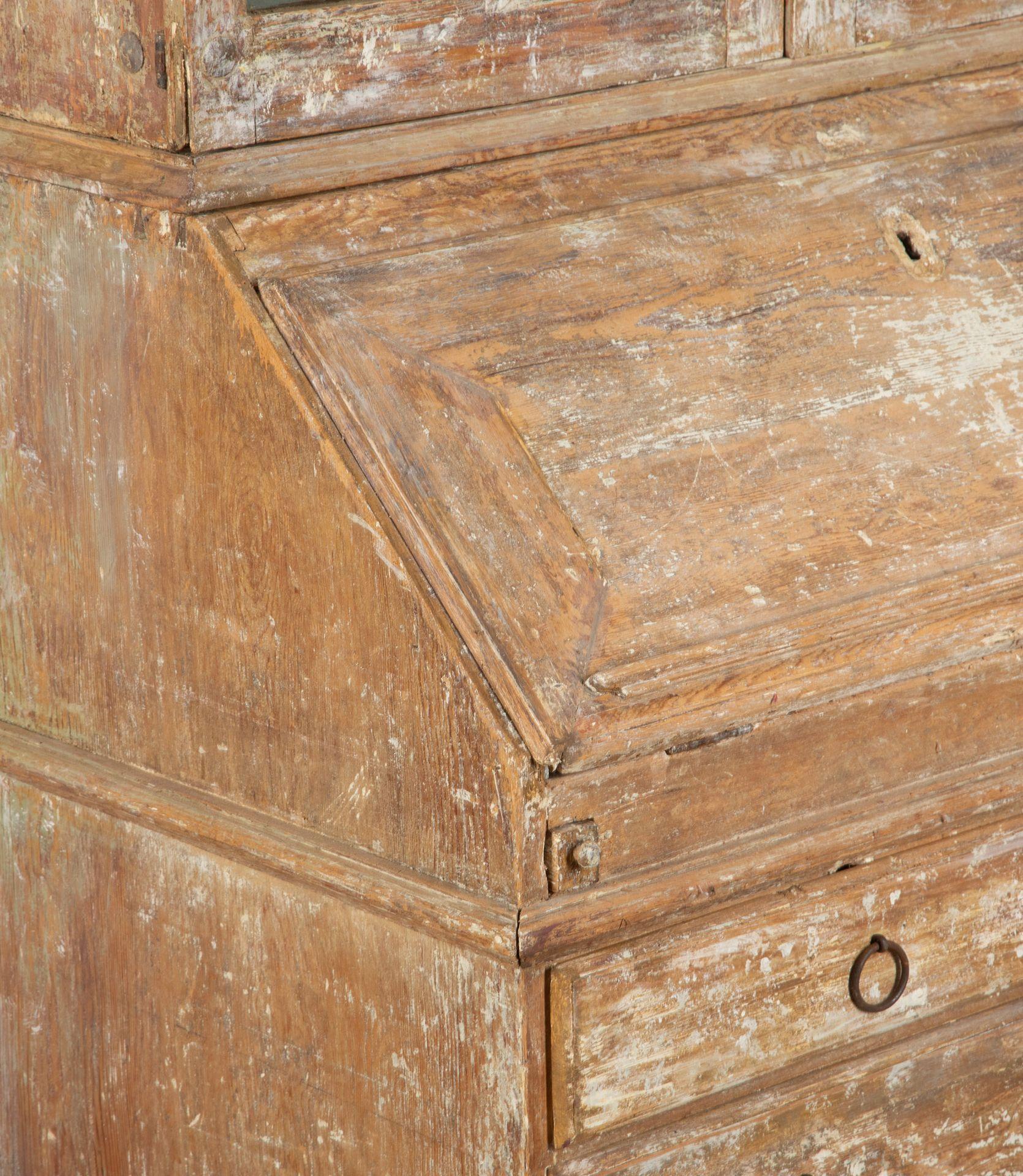 18th Century Swedish Chinoserie Secretary For Sale 7