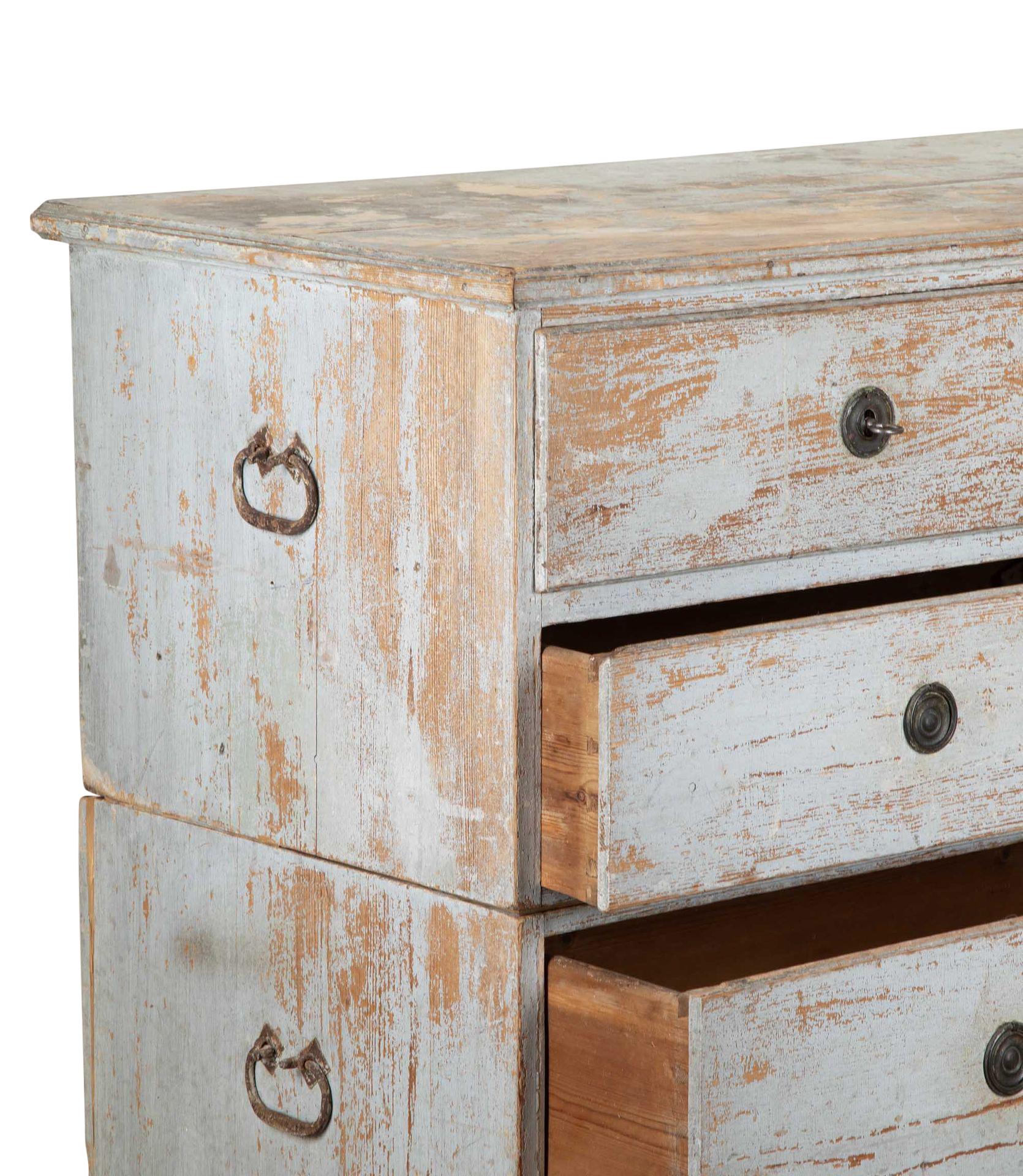 Wood 18th Century Swedish Commode For Sale