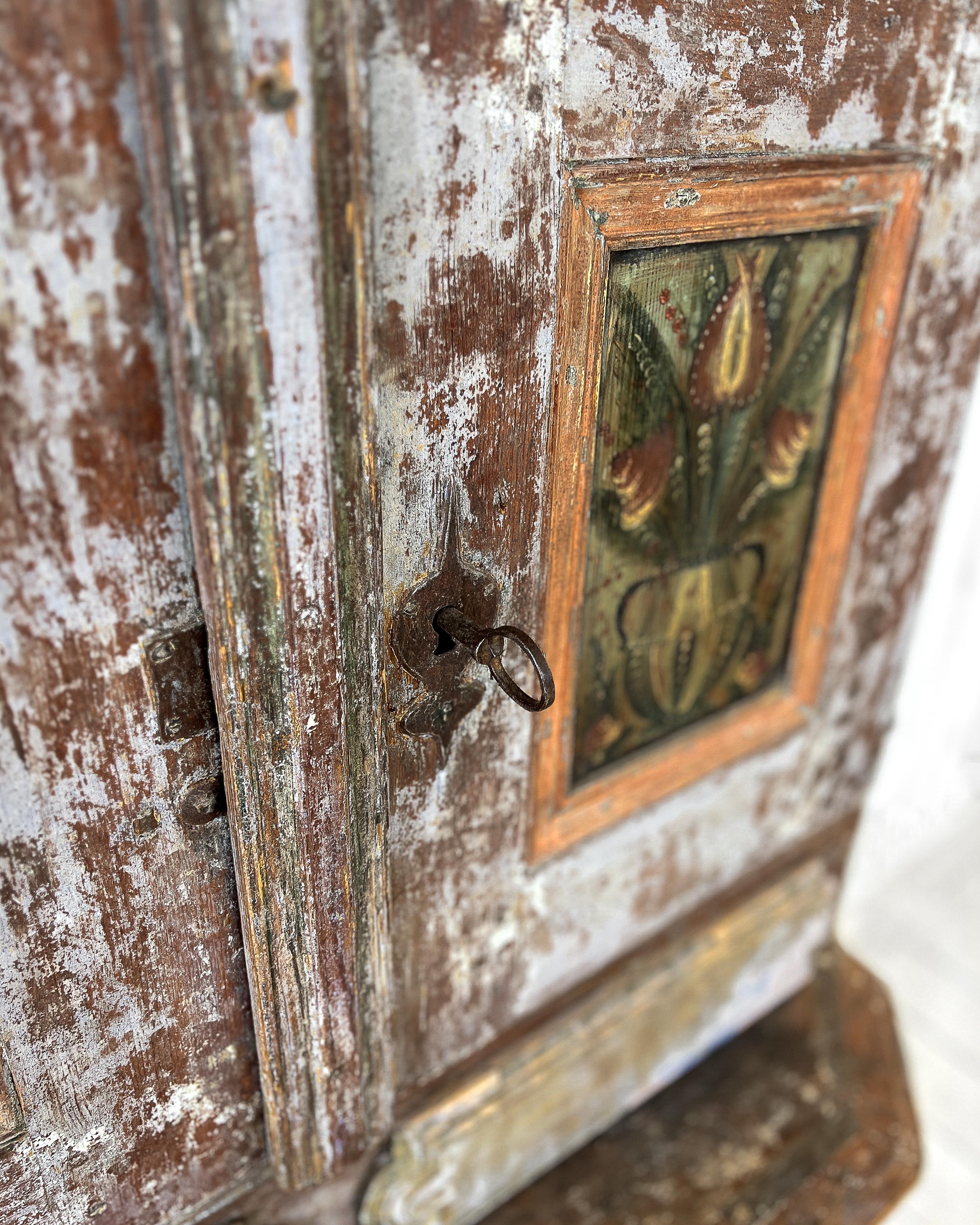 18th Century Swedish Crown Cupboard 5