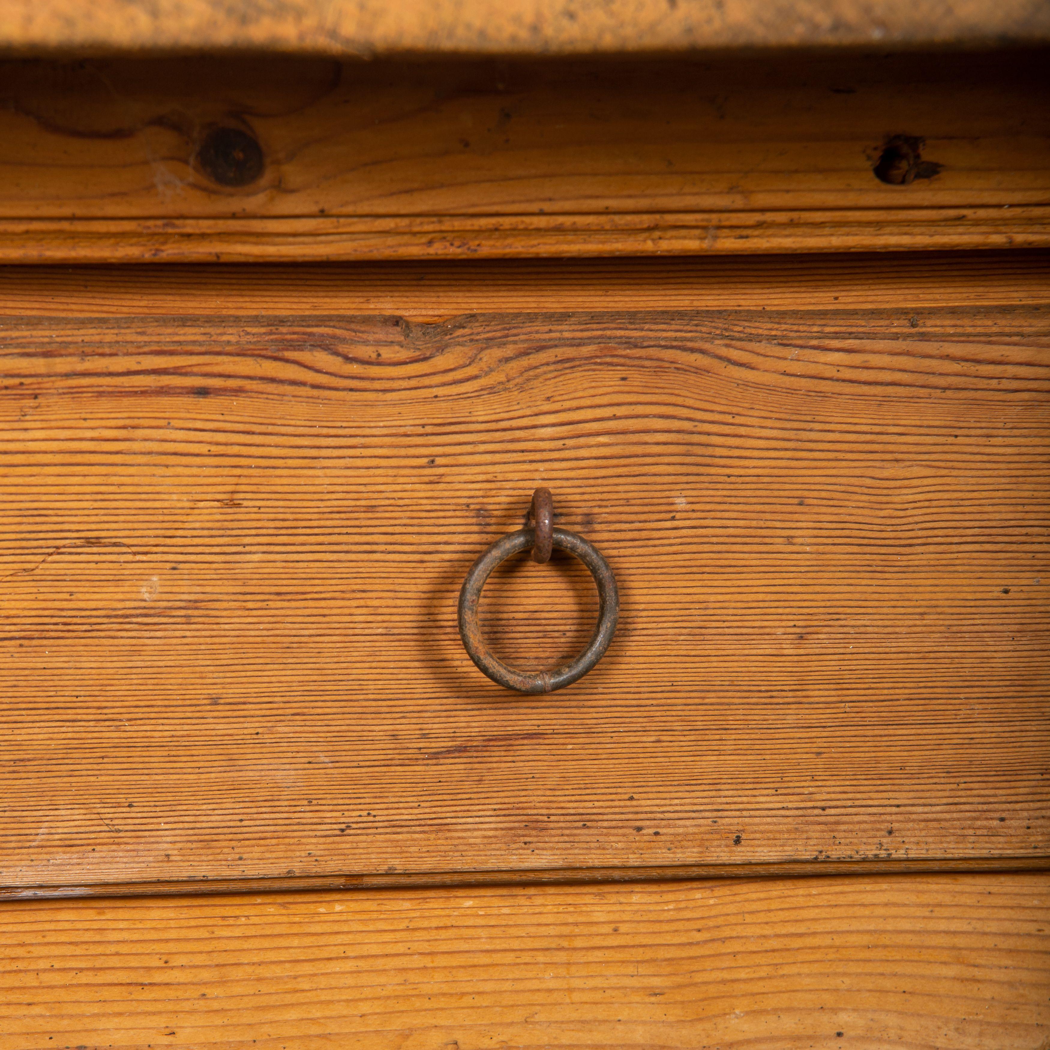 18th Century and Earlier 18th Century Swedish Drop Leaf Table For Sale