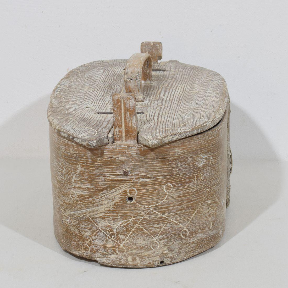 Hand-Crafted 18th Century Swedish Folk Art Bentwood Box